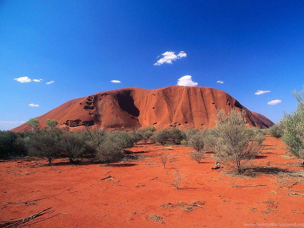 1024x768 Uluru Wallpaper