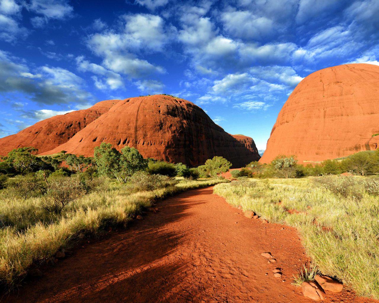 1280x1024 Uluru And Kata Tjuta National Park Australia Desktop Wallpaper HD 3840x2400 :