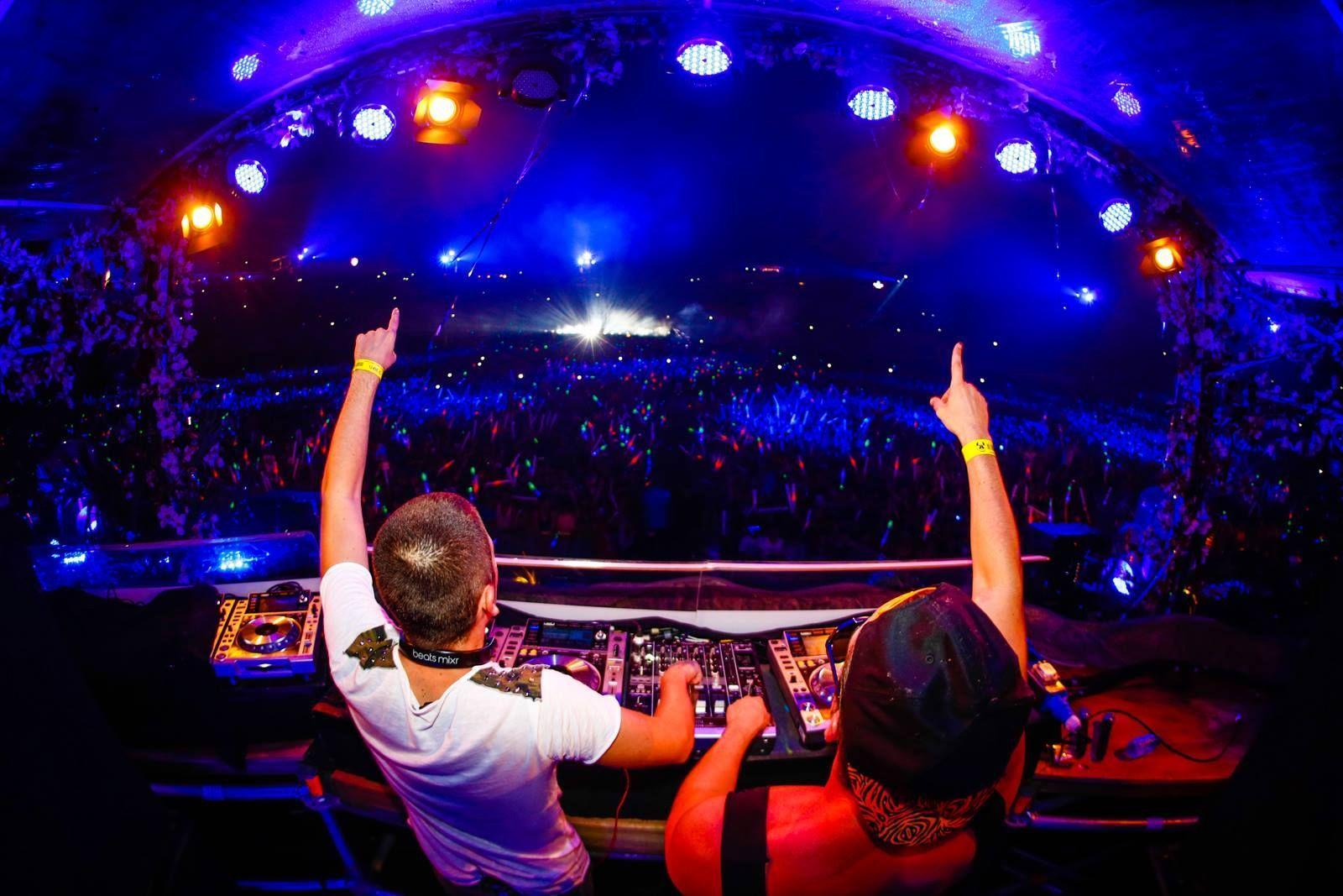 1600x1067 Dimitri Vegas & Like Mike Tomorrowland 2013. Music