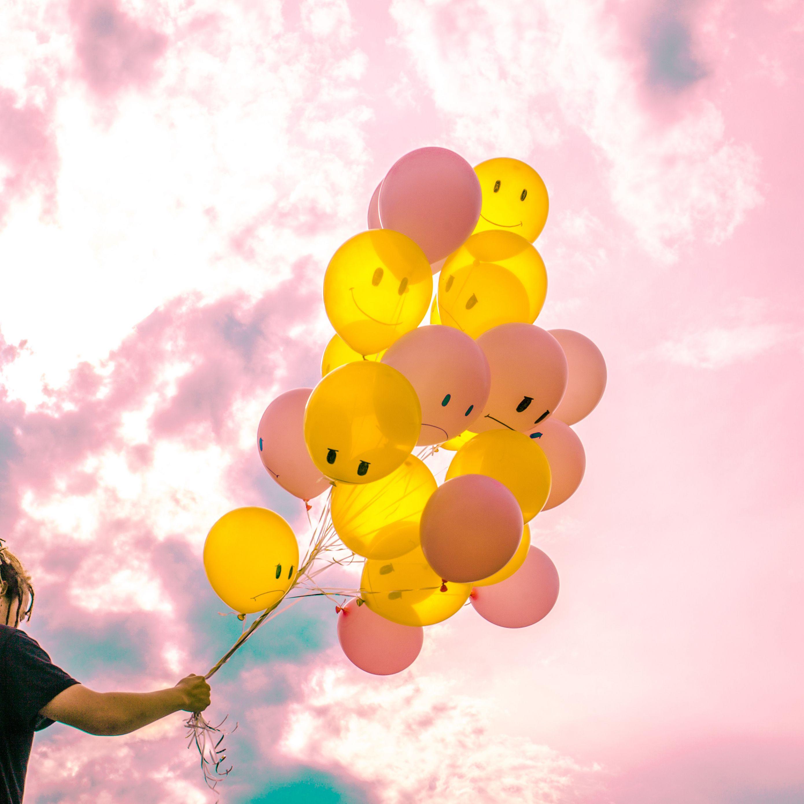 2780x2780 Download wallpaper 2780x2780 balloons, sky, pink, yellow ipad air, ipad air ipad ipad ipad mini ipad mini ipad mini ipad pro 9.7 for parallax HD background