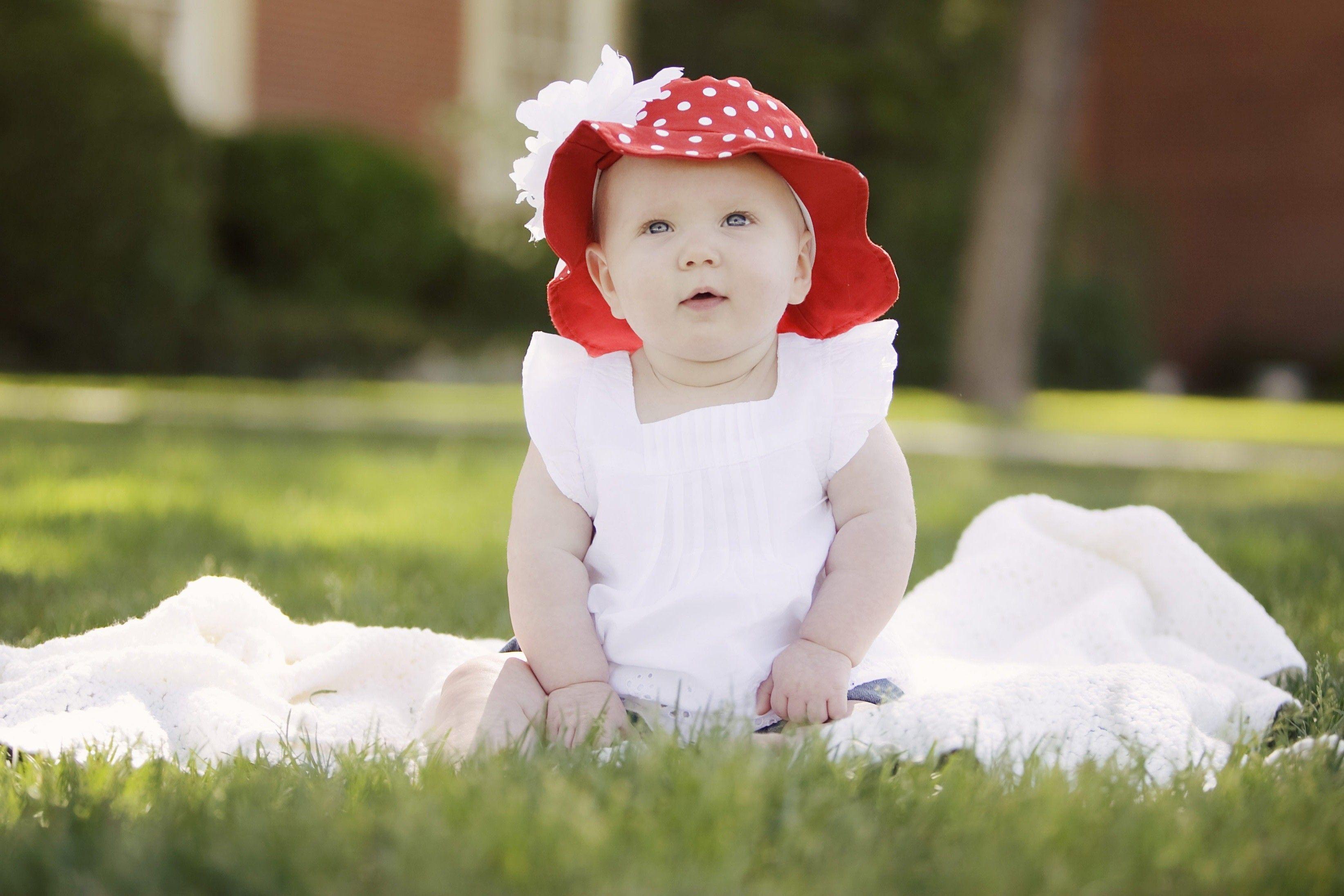 3287x2191 Beautiful Cute Baby Girl HD Wallpaper
