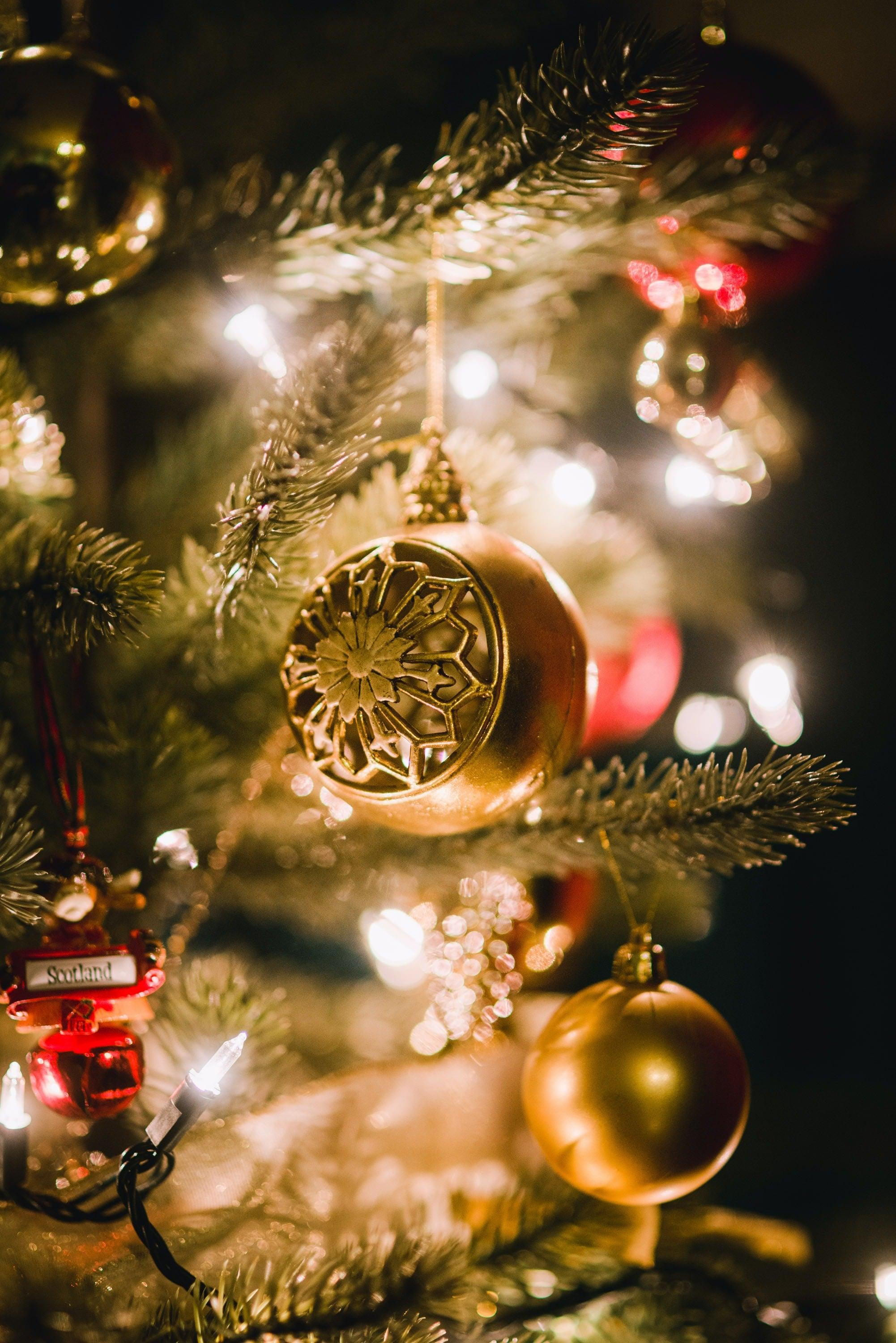 2002x3000 Best Christmas Wallpaper For Your Home Screen Aesthetic