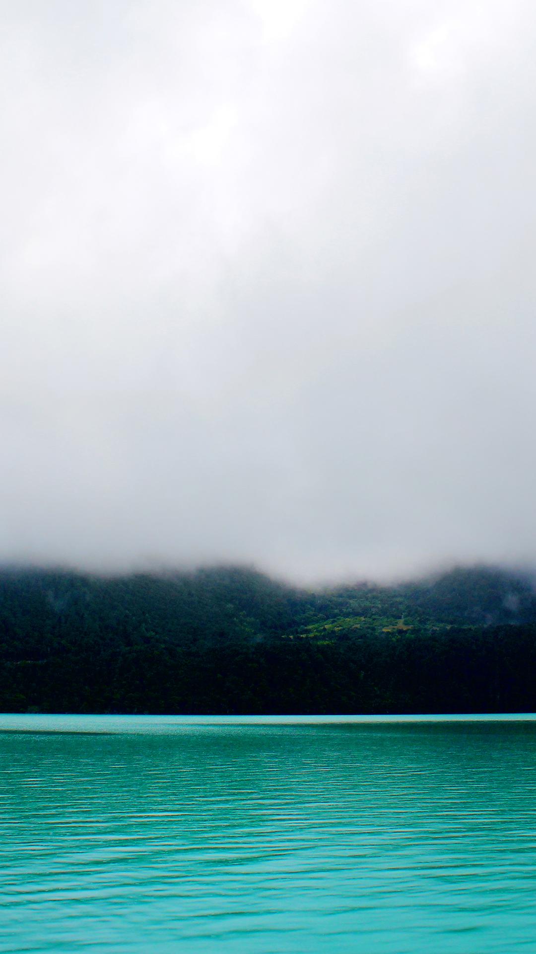 1080x1920 Free HD Misty Lake Phone Wallpaper.7778