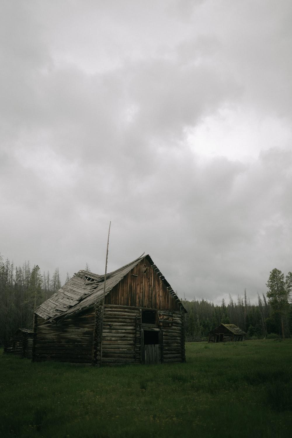 1000x1500 Old House In Dark Picture. Download Free Image
