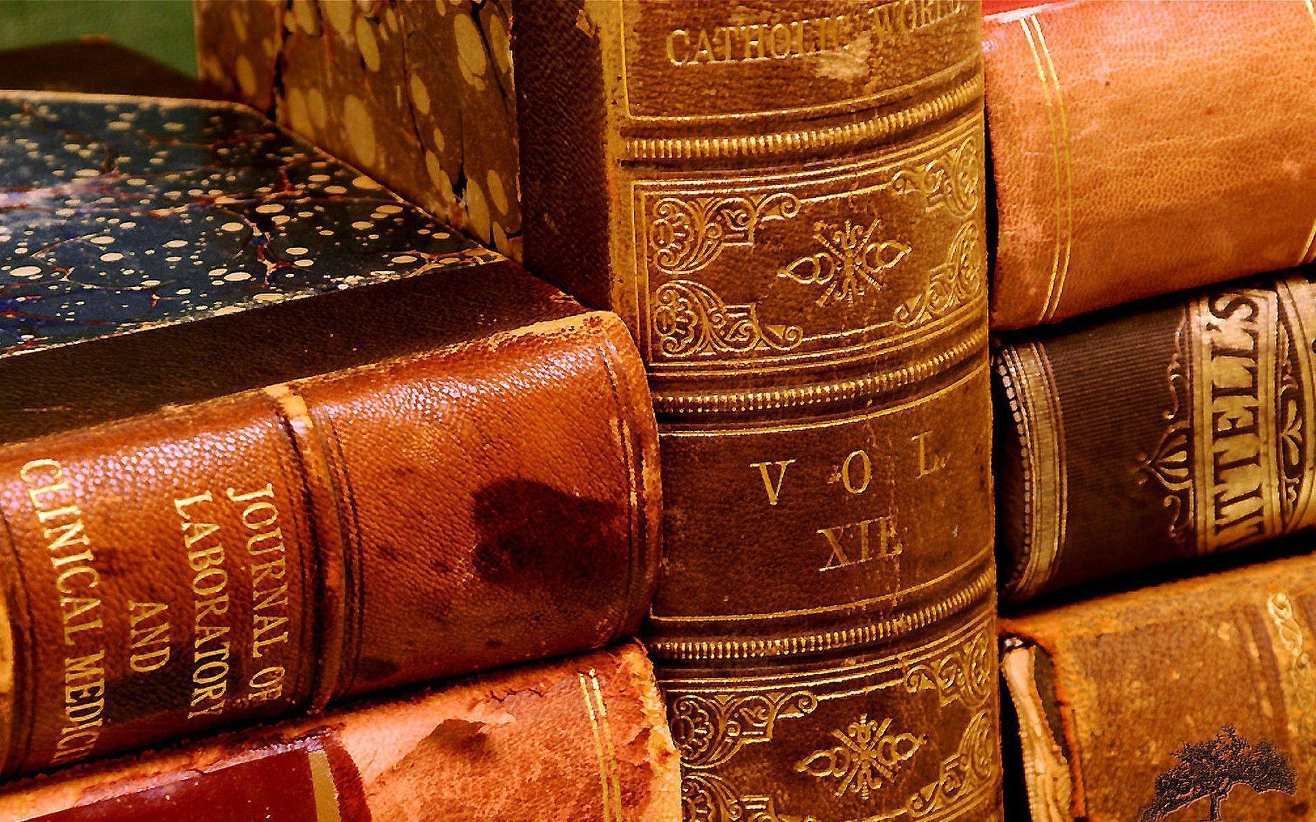 1920x1200 Old Books Wallpaper