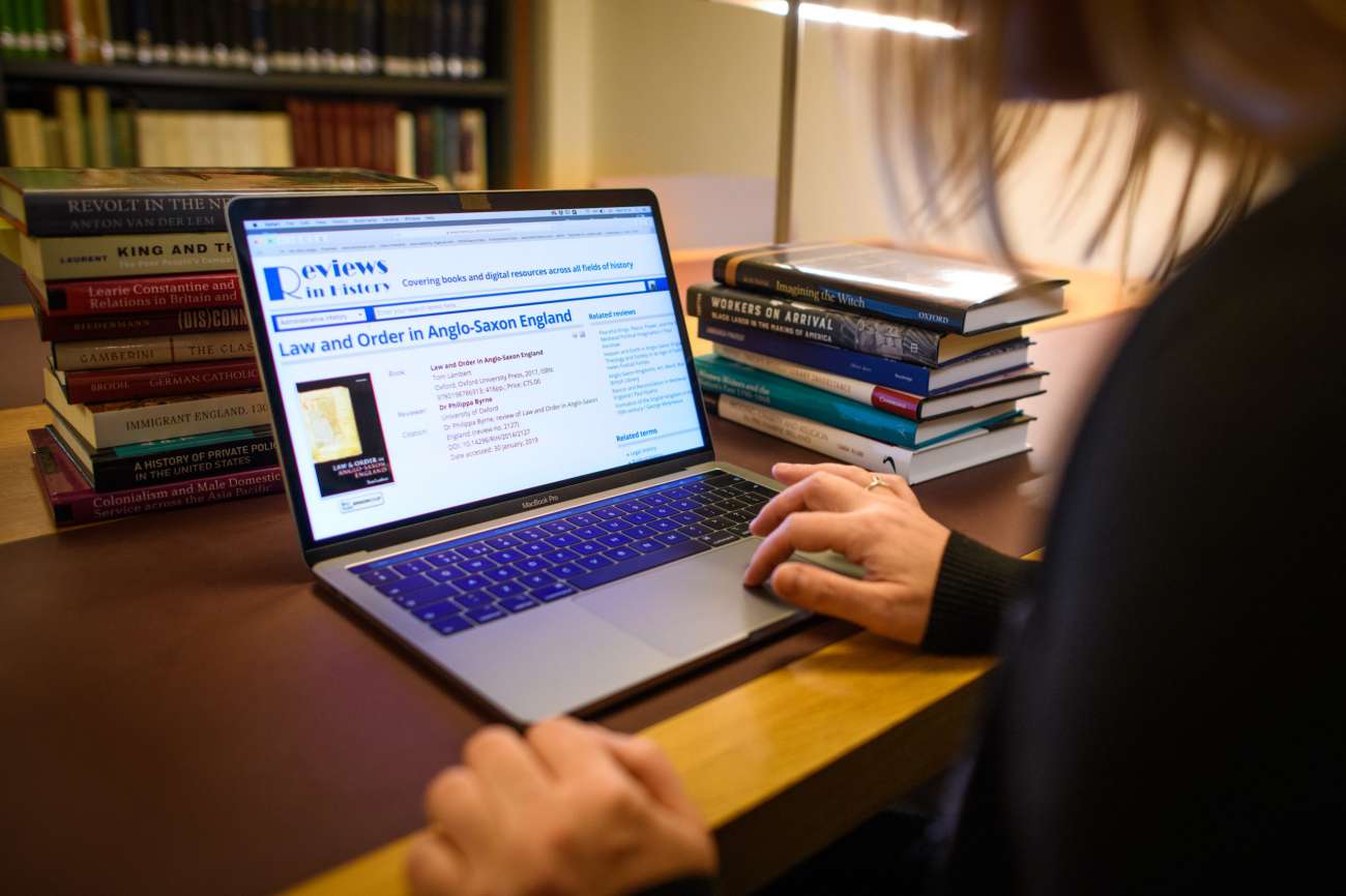 1300x866 Reviews in History. Institute of Historical Research