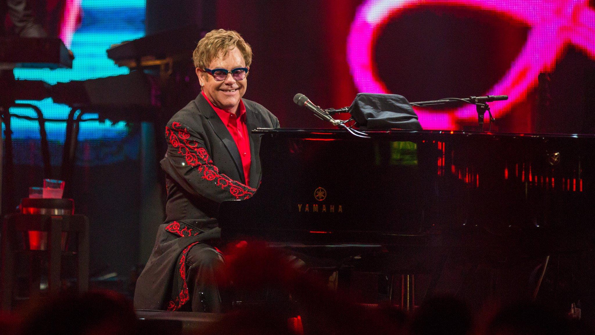 2048x1152 ELTON JOHN rock pop glam classic piano concert wallpaperx1152