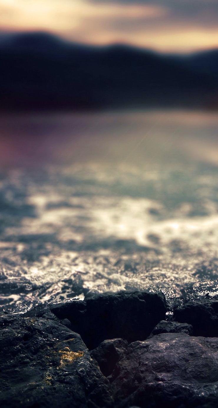 740x1384 Water Rocks Blur iOS7 iPhone 5 Wallpaper HD