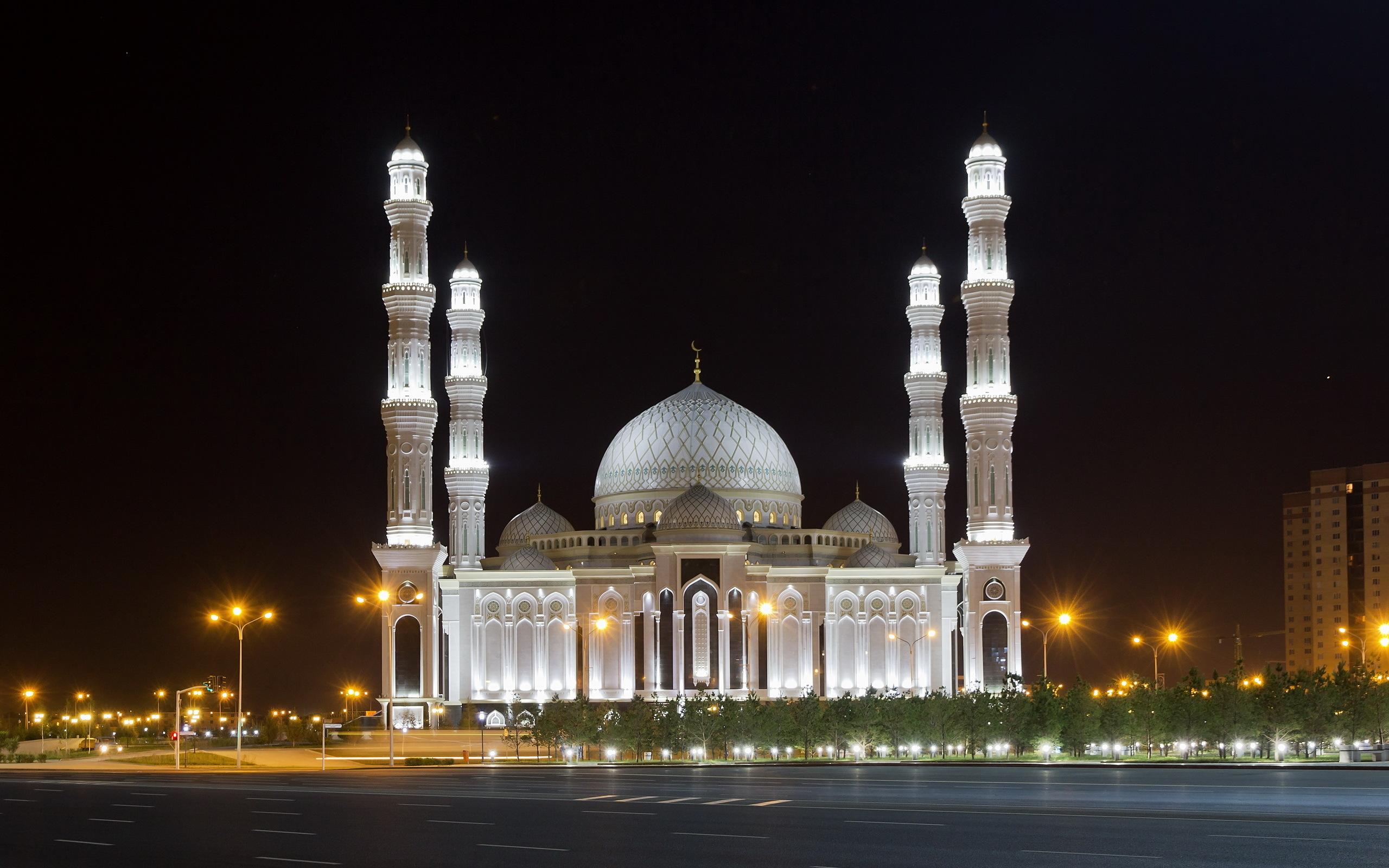 2560x1600 Astana Mosque Hazrat Sultan Wallpaper