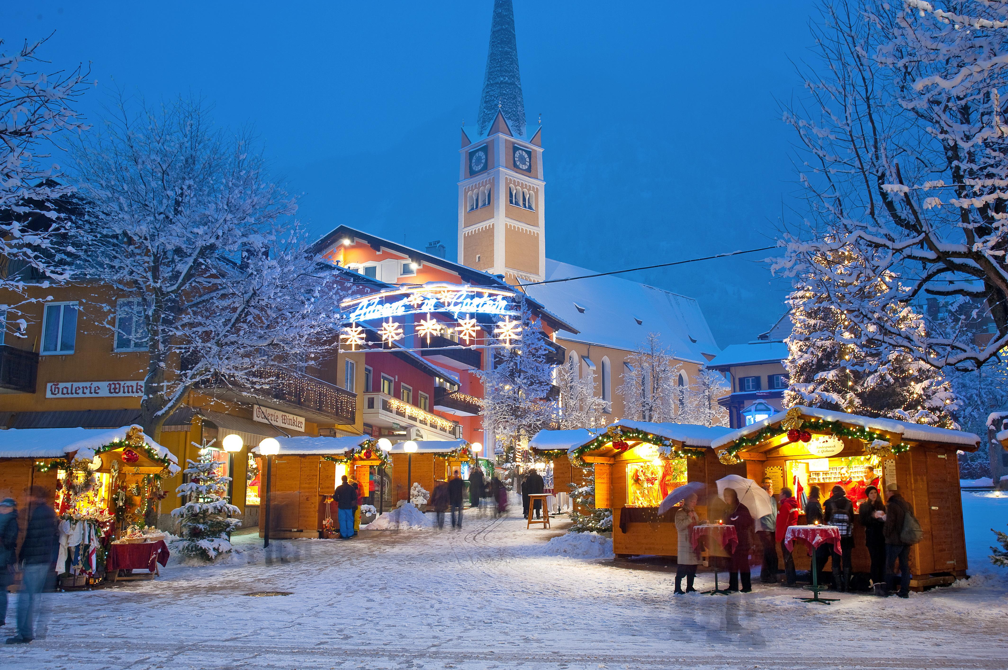 4256x2832 Christmas in the resort of Bad Hofgastein, Austria wallpaper and image, picture, photo