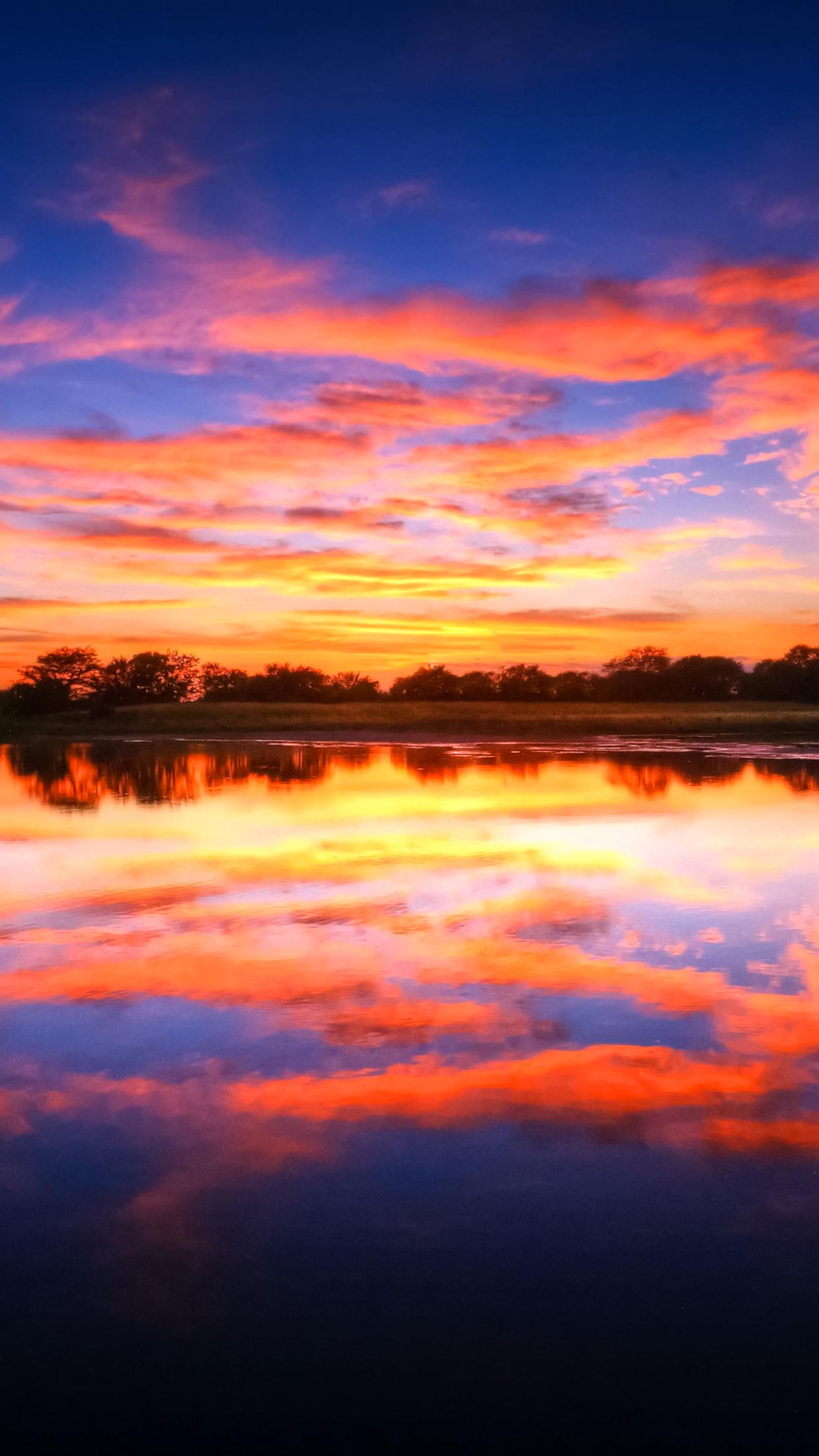 1242x2208 Sundown Audio Wallpaper