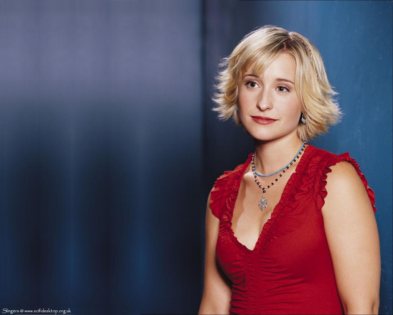 Allison Mack Wallpapers - Top Free Allison Mack Backgrounds