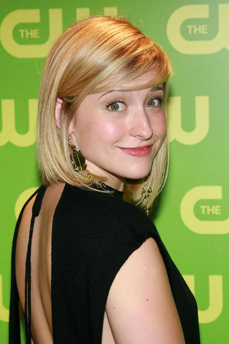 Allison Mack Wallpapers Top Free Allison Mack Backgrounds