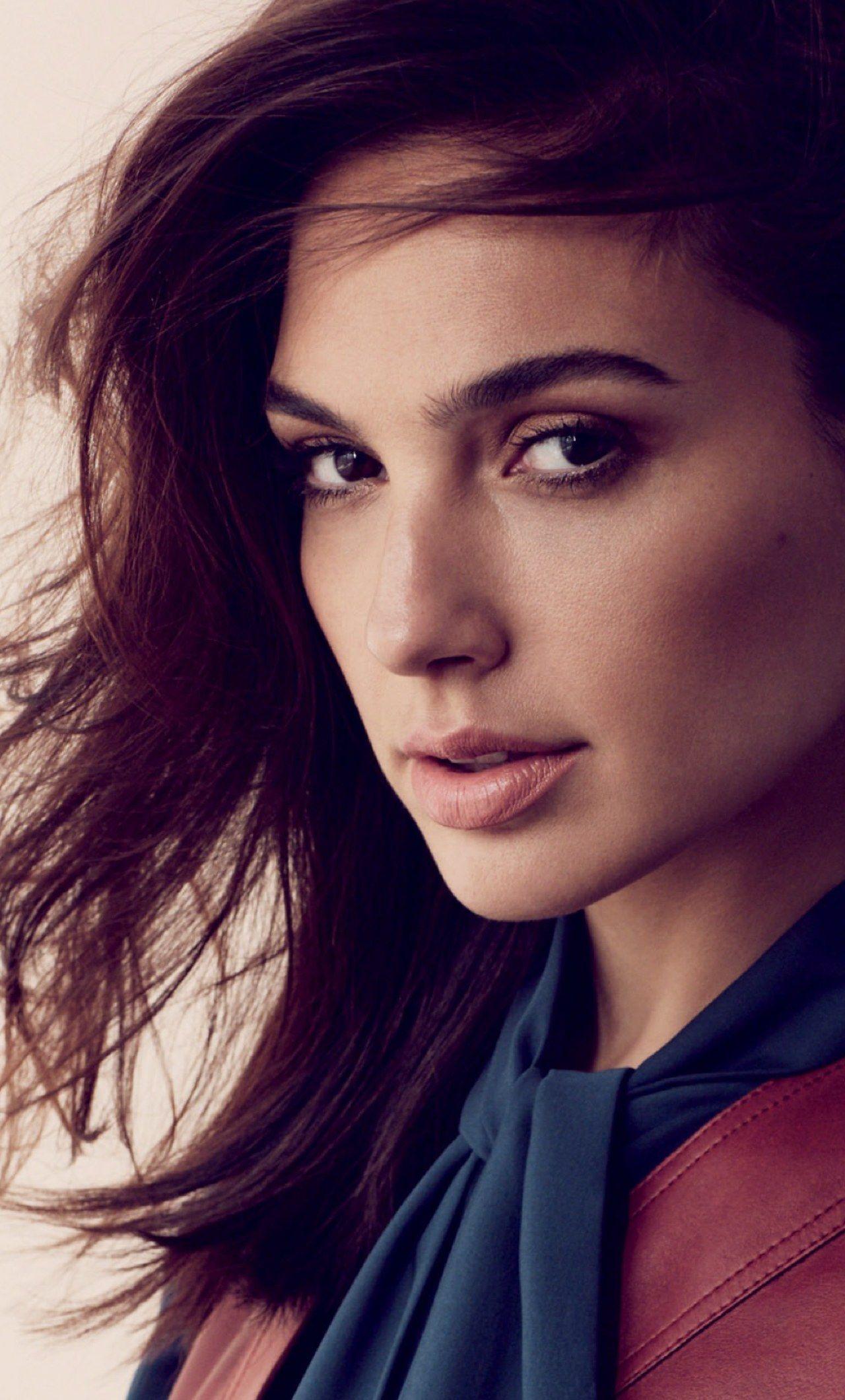 1280x2120 Gal Gadot 2019 Wallpaper