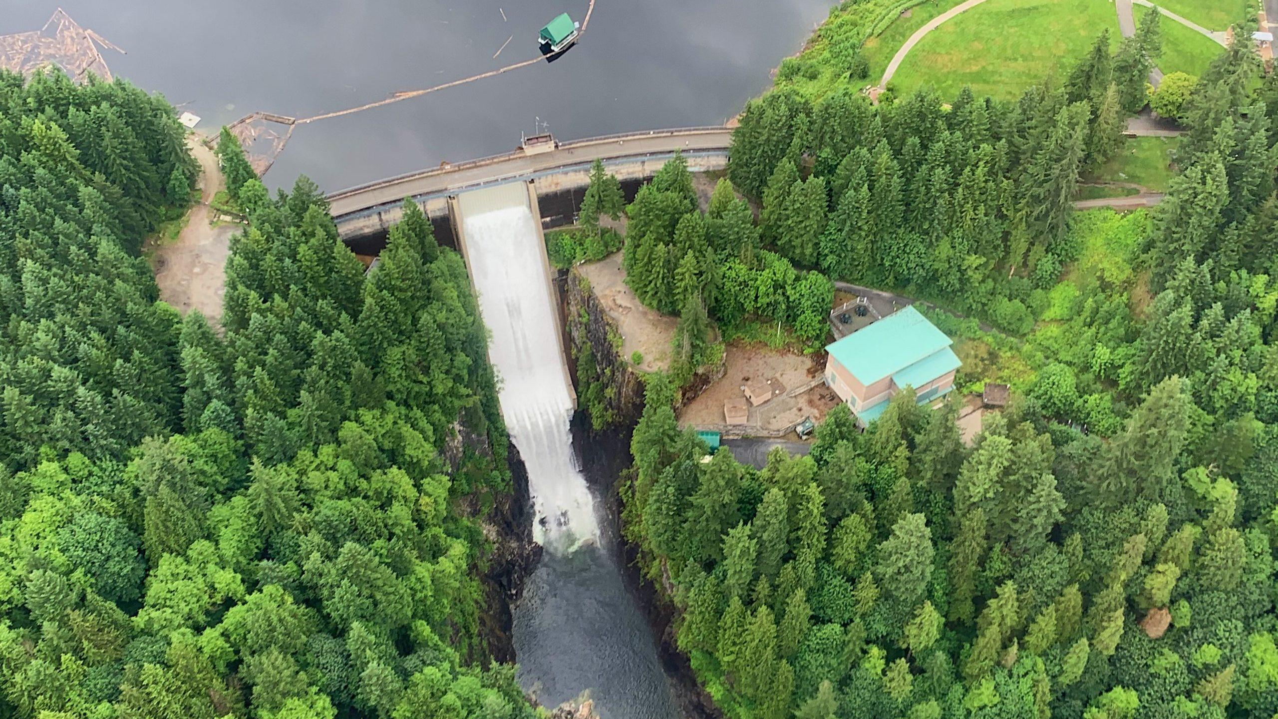 2560x1440 Cleveland Dam testing underway in North Vancouver along Capilano River