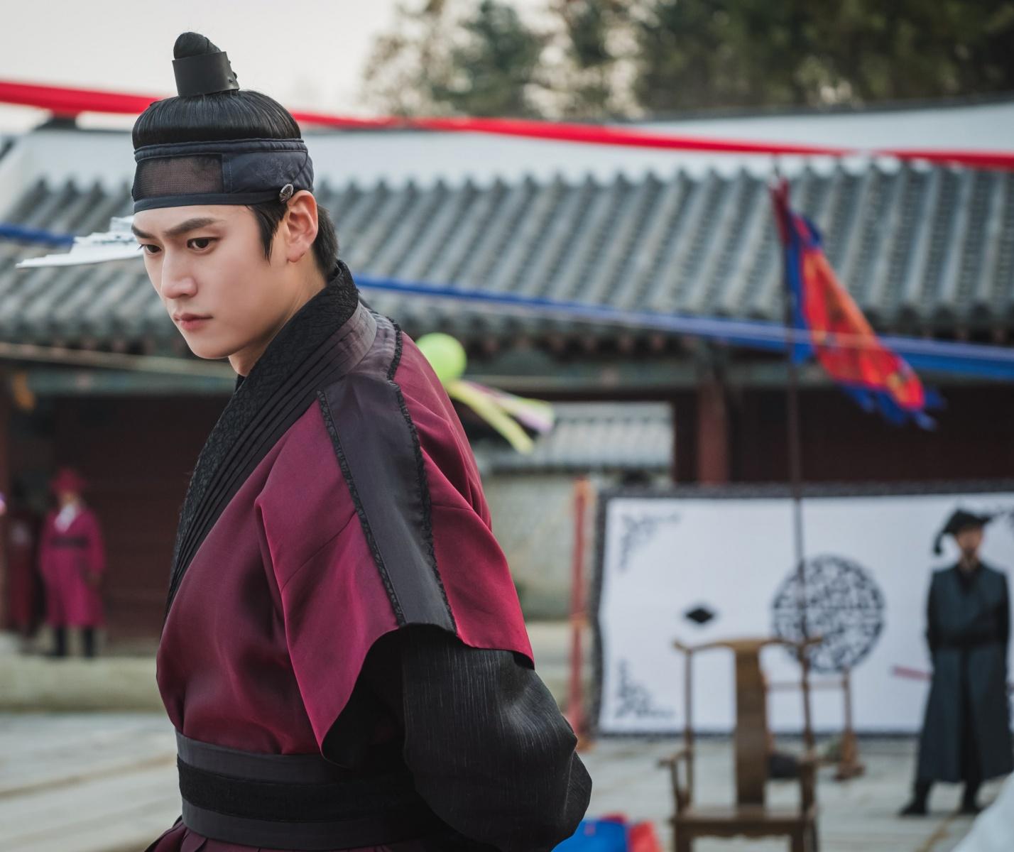 1428x1200 Shin Hye Sun and Kim Jung Hyun to Face Intense Moments in 'Mr. Queen' Upcoming Episode