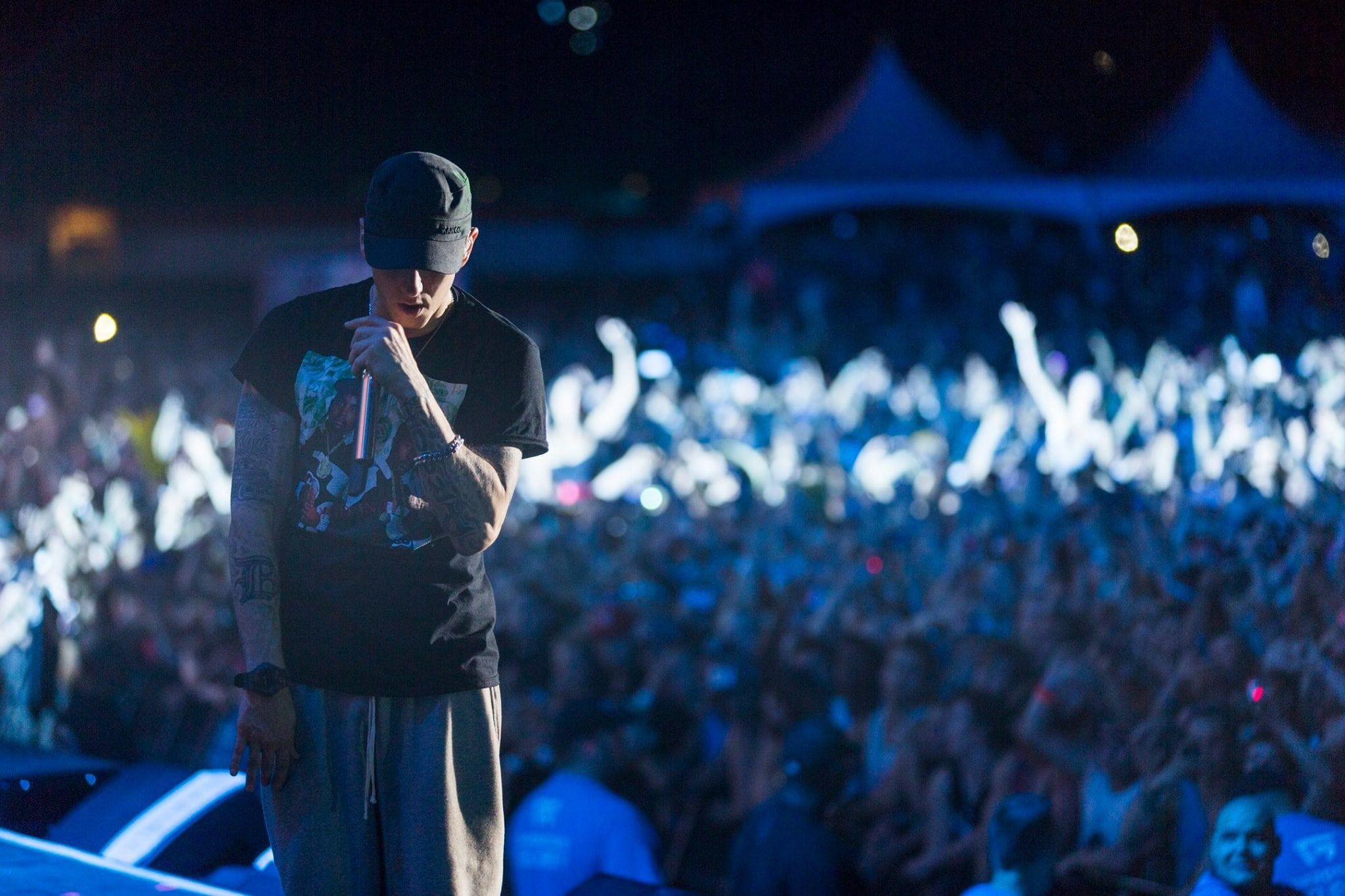 Eminem Concert Wallpapers - Top Free Eminem Concert Backgrounds -  WallpaperAccess