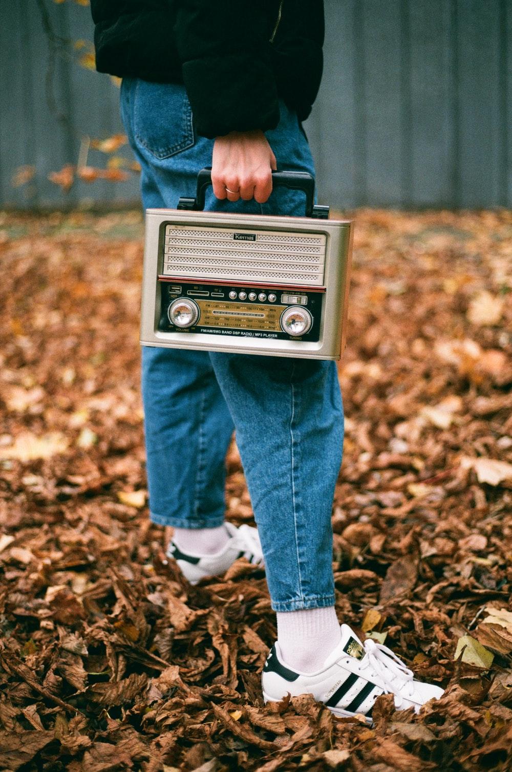 1000x1508 Radio Vintage Picture. Download Free Image