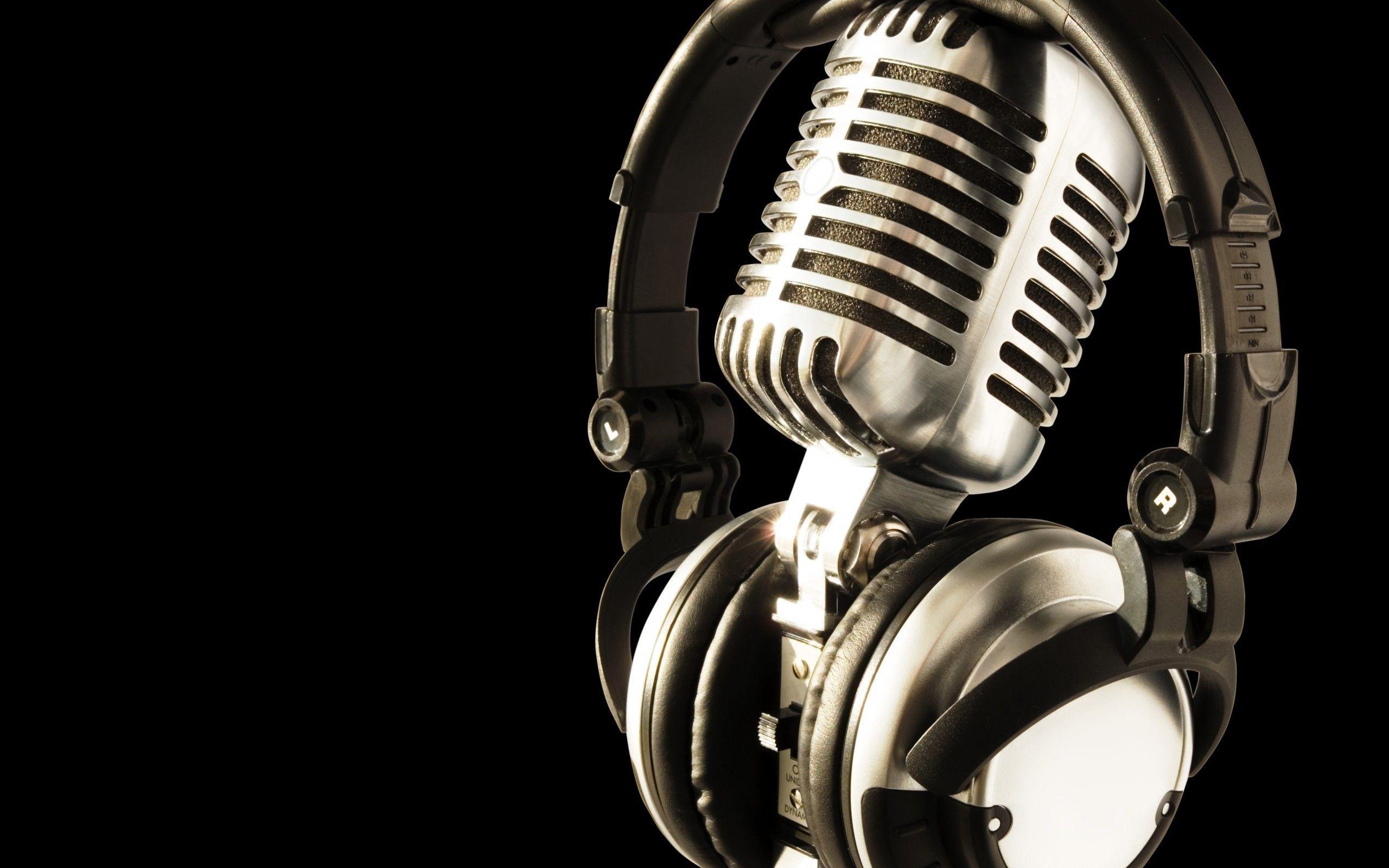 2560x1600 recording studio. Music wallpaper, Vintage microphone, Microphone