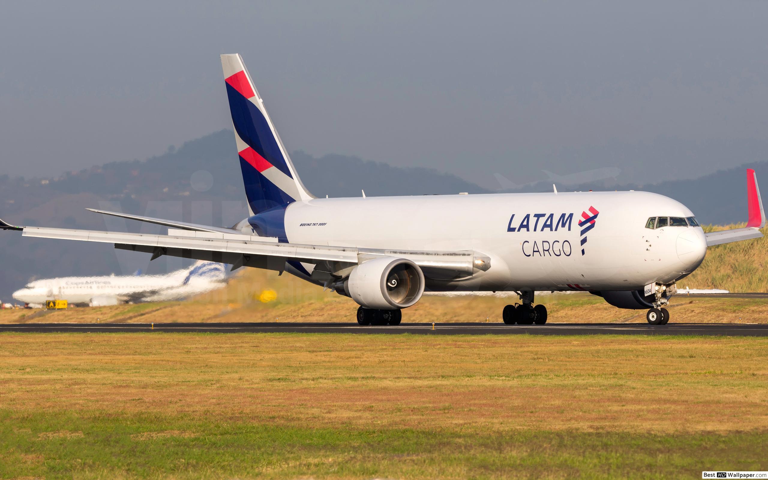 2560x1600 Cargo aircraft 767 HD wallpaper download