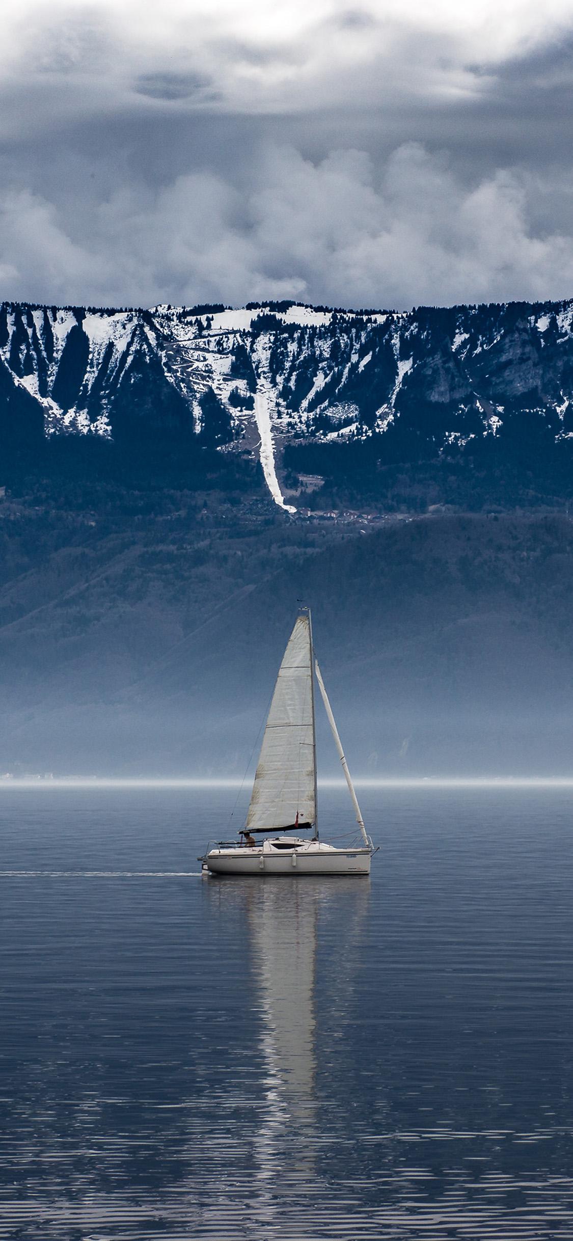 1125x2436 Boat Lake Mountain Nature Wallpaper