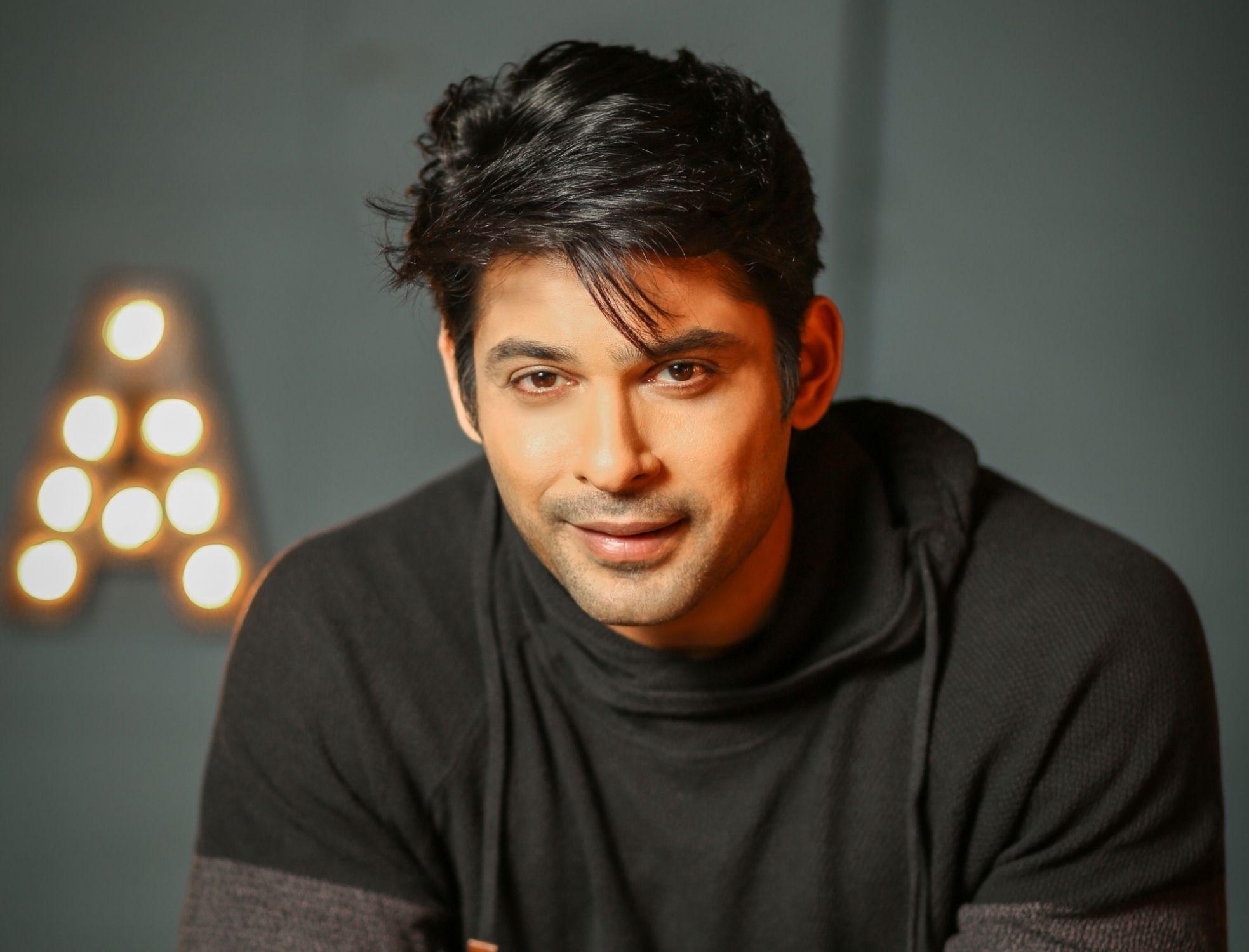 Sidharth Shukla Wallpapers - Top Free Sidharth Shukla Backgrounds -  WallpaperAccess