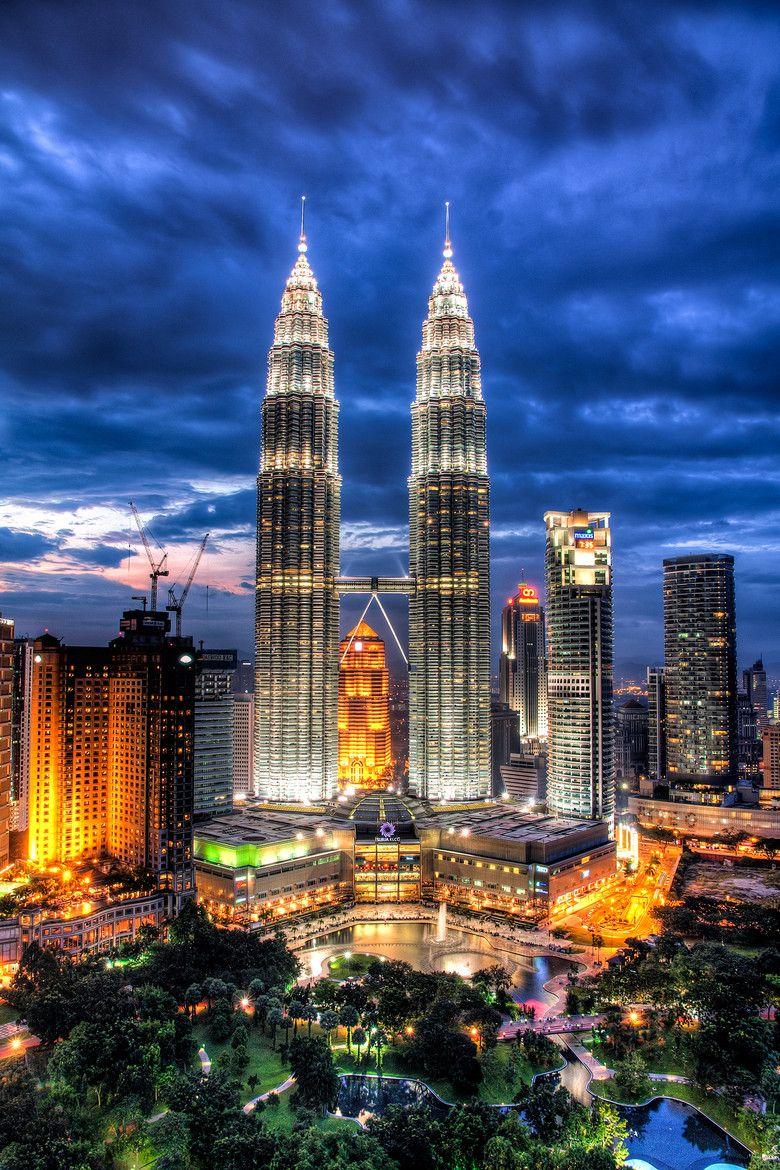 Petronas Towers Wallpapers - Top Free Petronas Towers Backgrounds ...