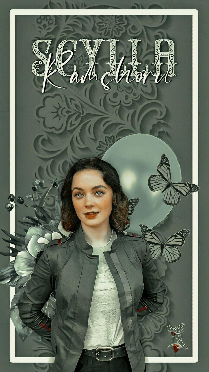 736x1308 Lockscreen Scylla Ramshorn. Motherland, Friend anime, Lesbian comic
