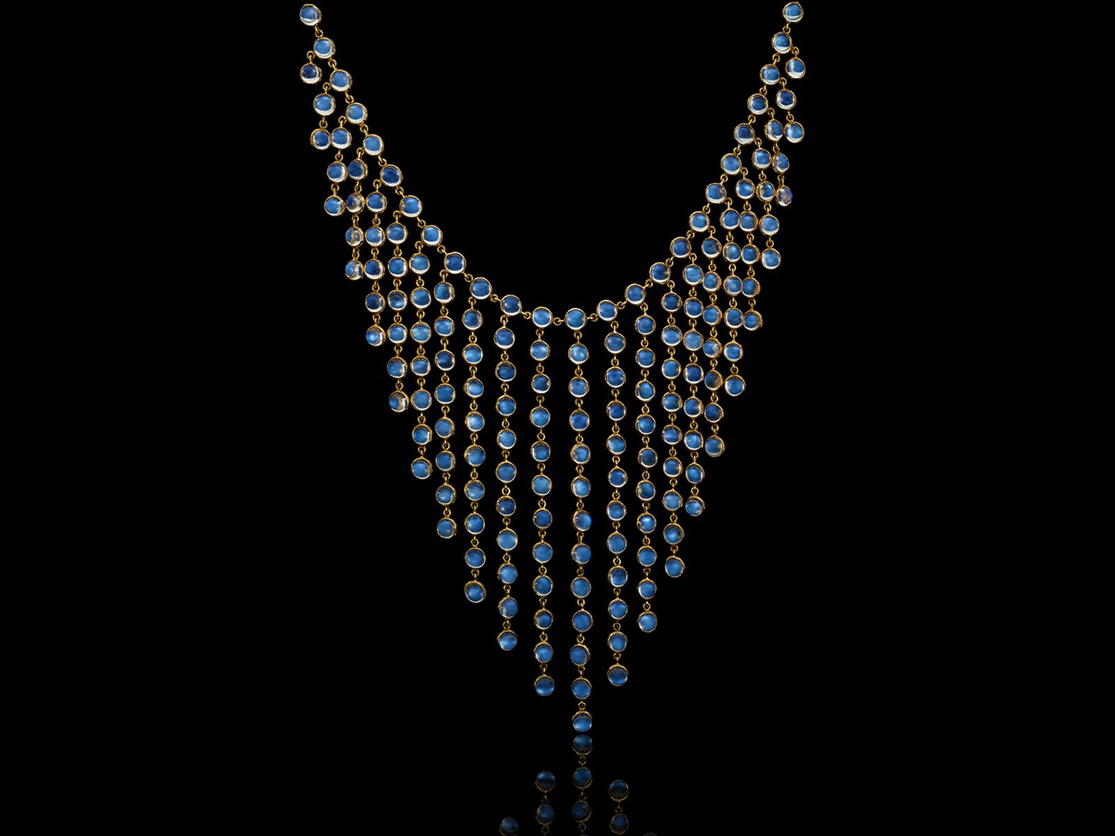 1600x1200 Vintage Masterpieces Take Jewelry Wows to a Whole New Level