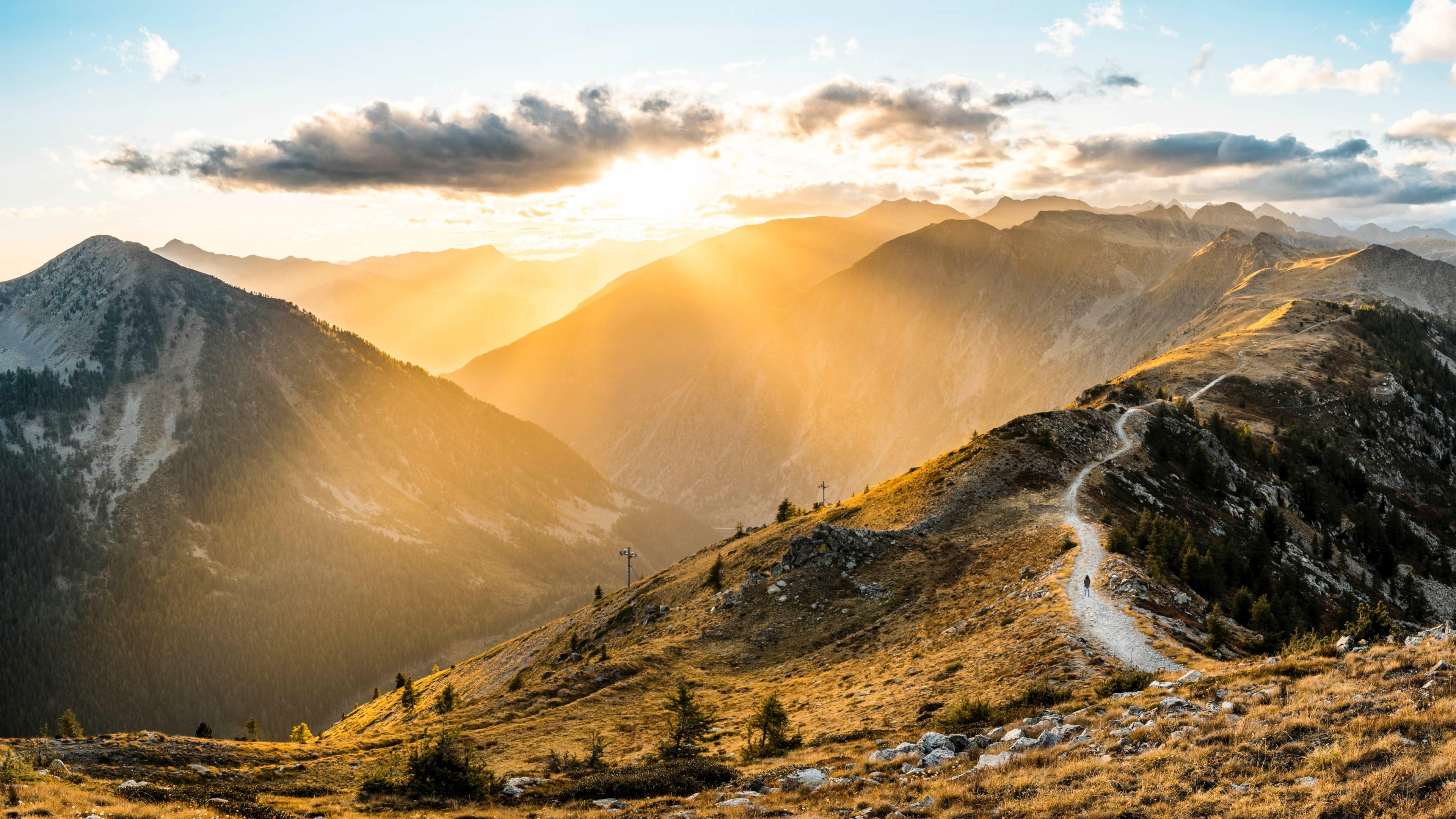 3840x2160 Wallpaper / mountain range landscape day break and sun HD 4k wallpaper