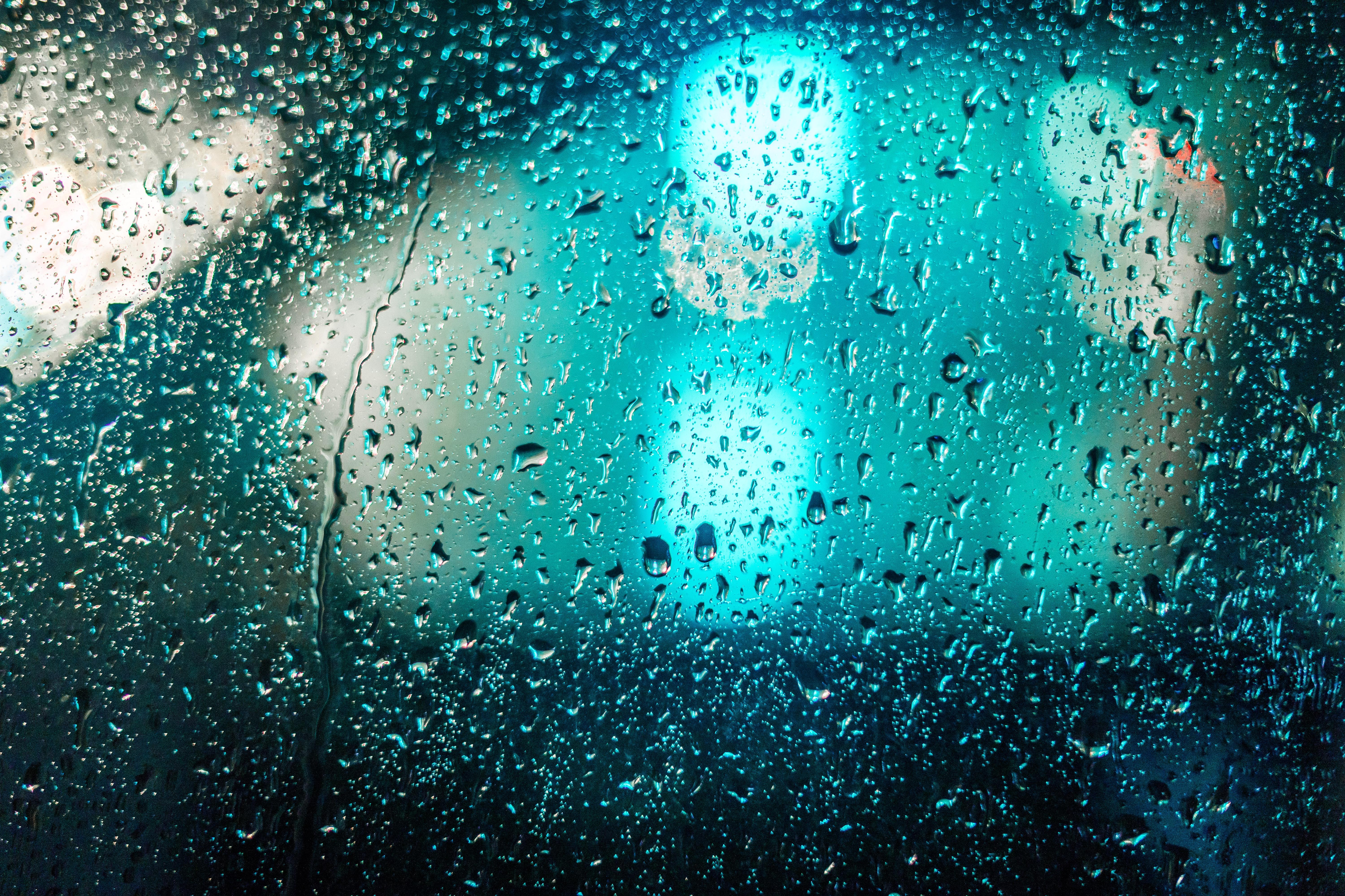 6000x4000 Close Up Photo Of Wet Glass · Free