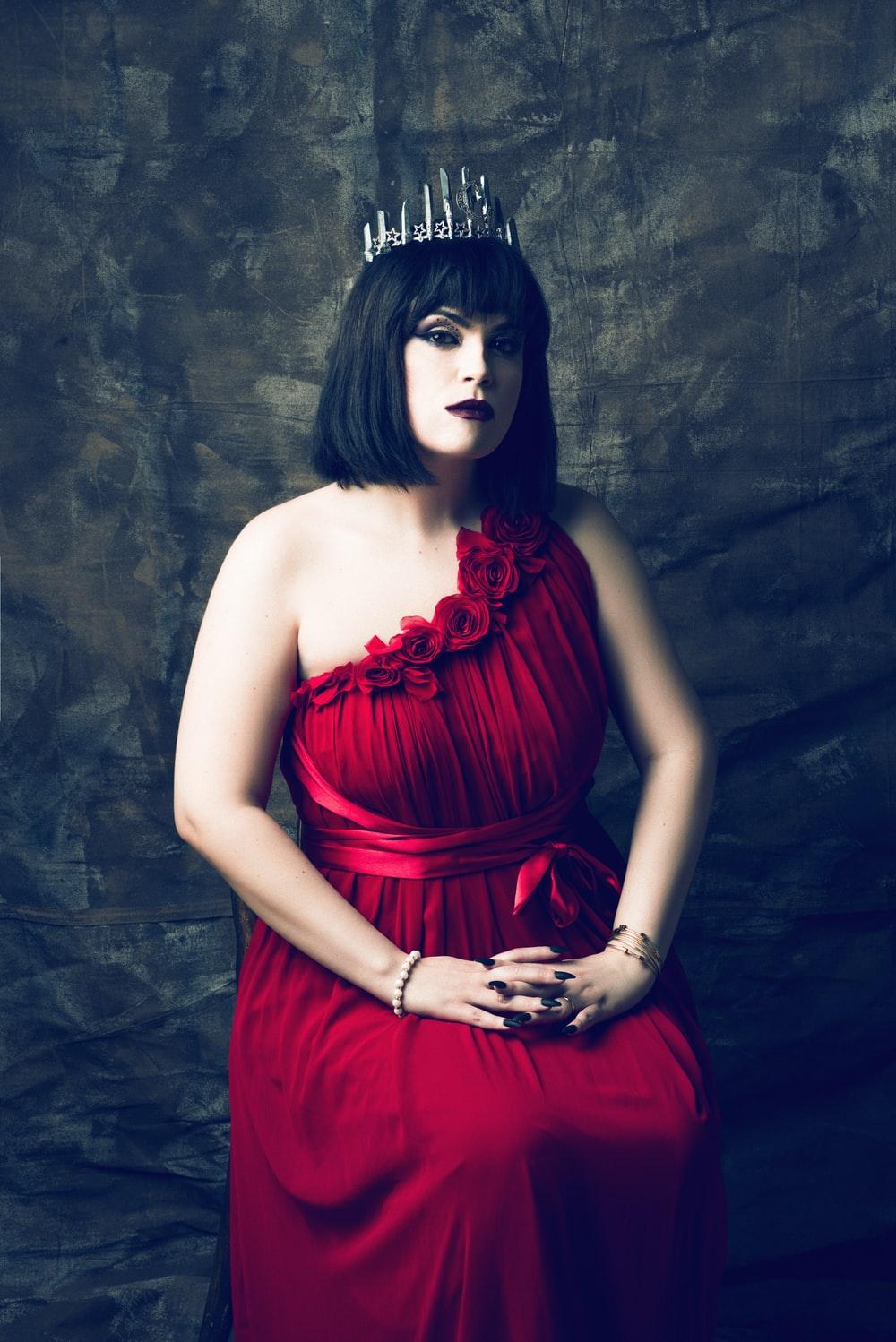 1000x1498 Queen Aesthetic best free queen, crown, human and accessory photo