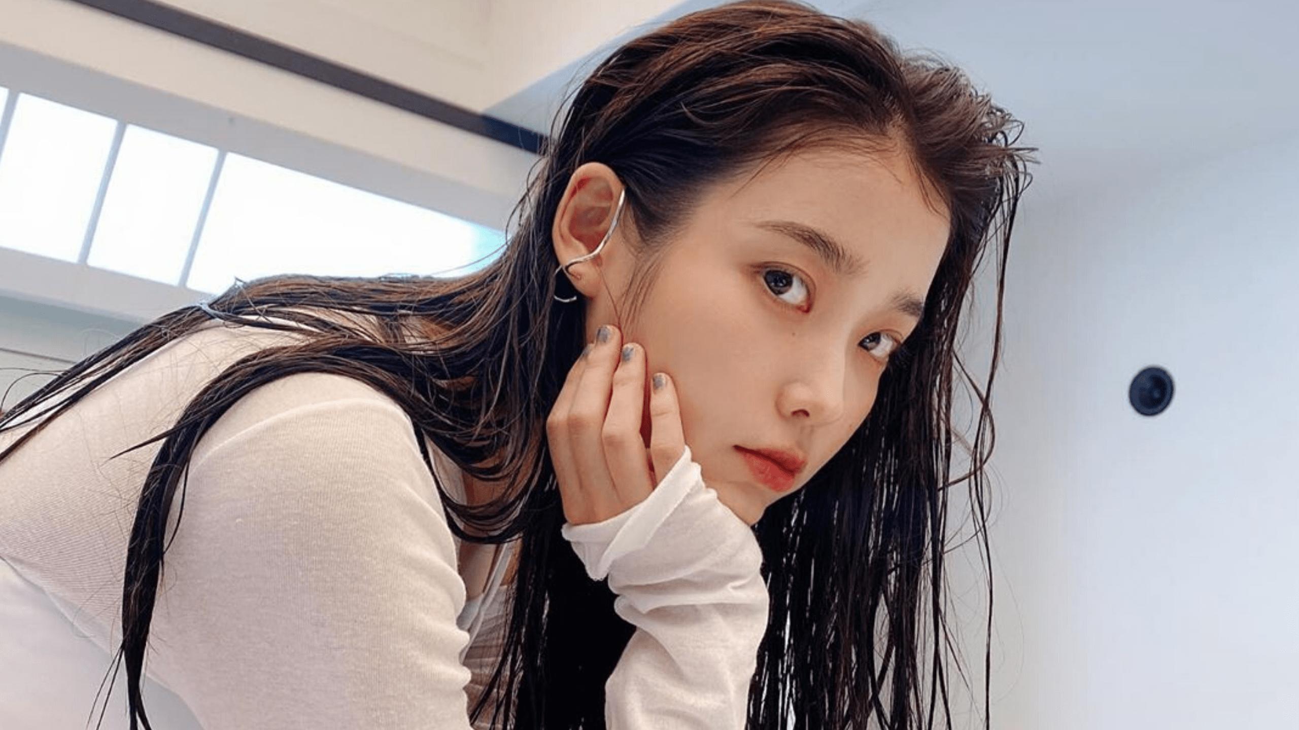 2560x1440 IU Impresses With Her Beauty On The Set Of Her New Music Video 'Eight'
