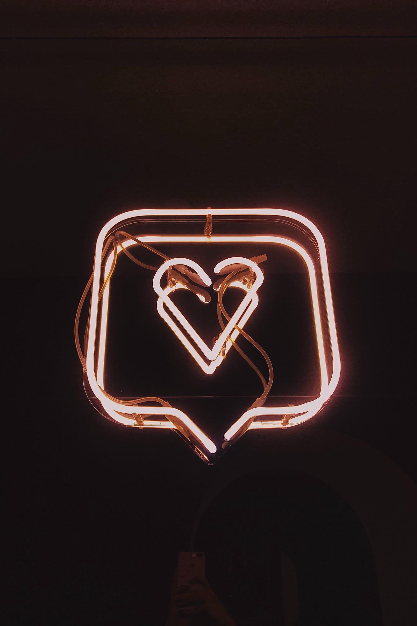 1344x2016 Free Trendy Neon Wallpaper For iPhone (HD Download!)