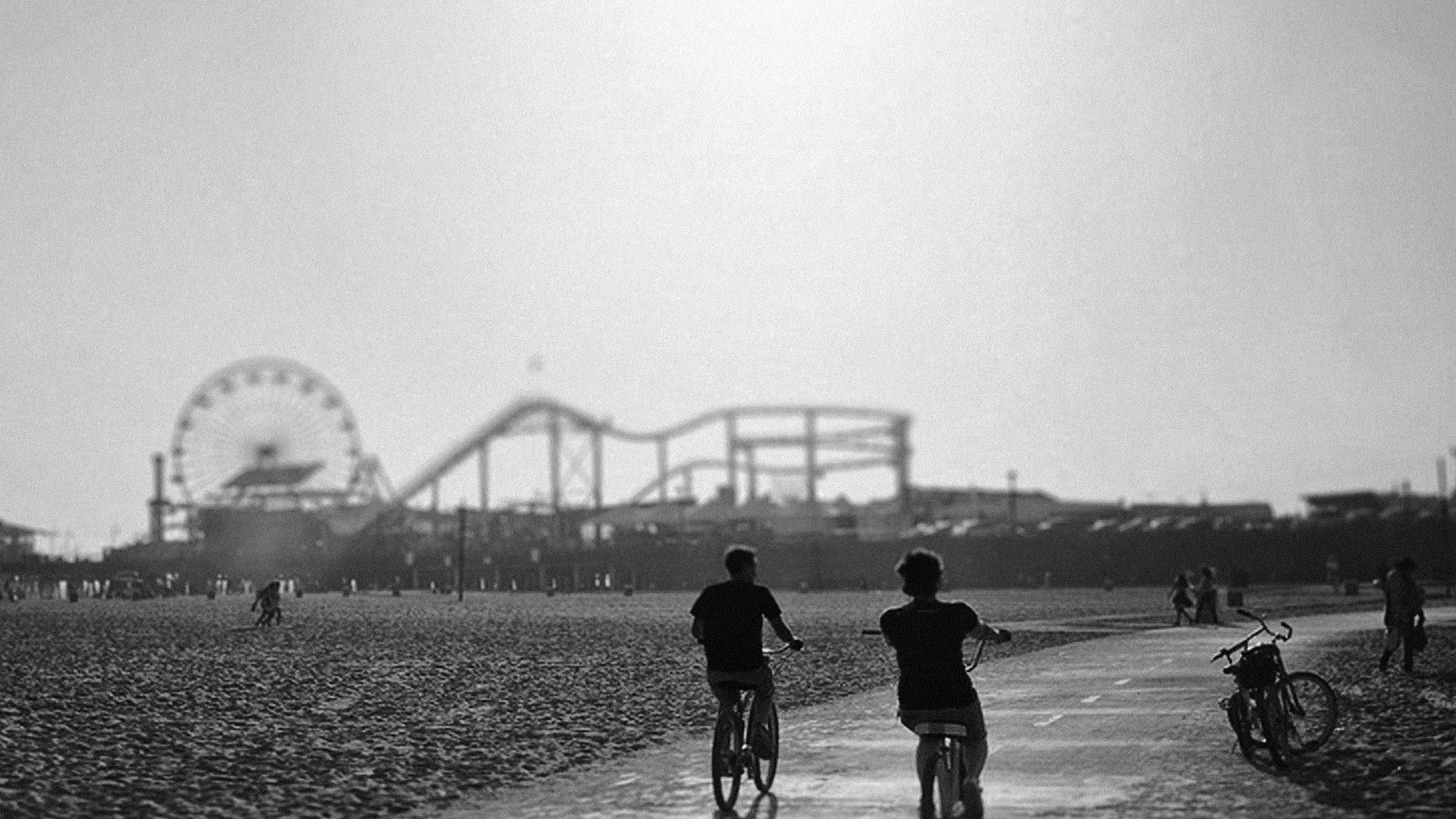 3840x2160 wallpaper for desktop, laptop. beach people happy hour nature black and white