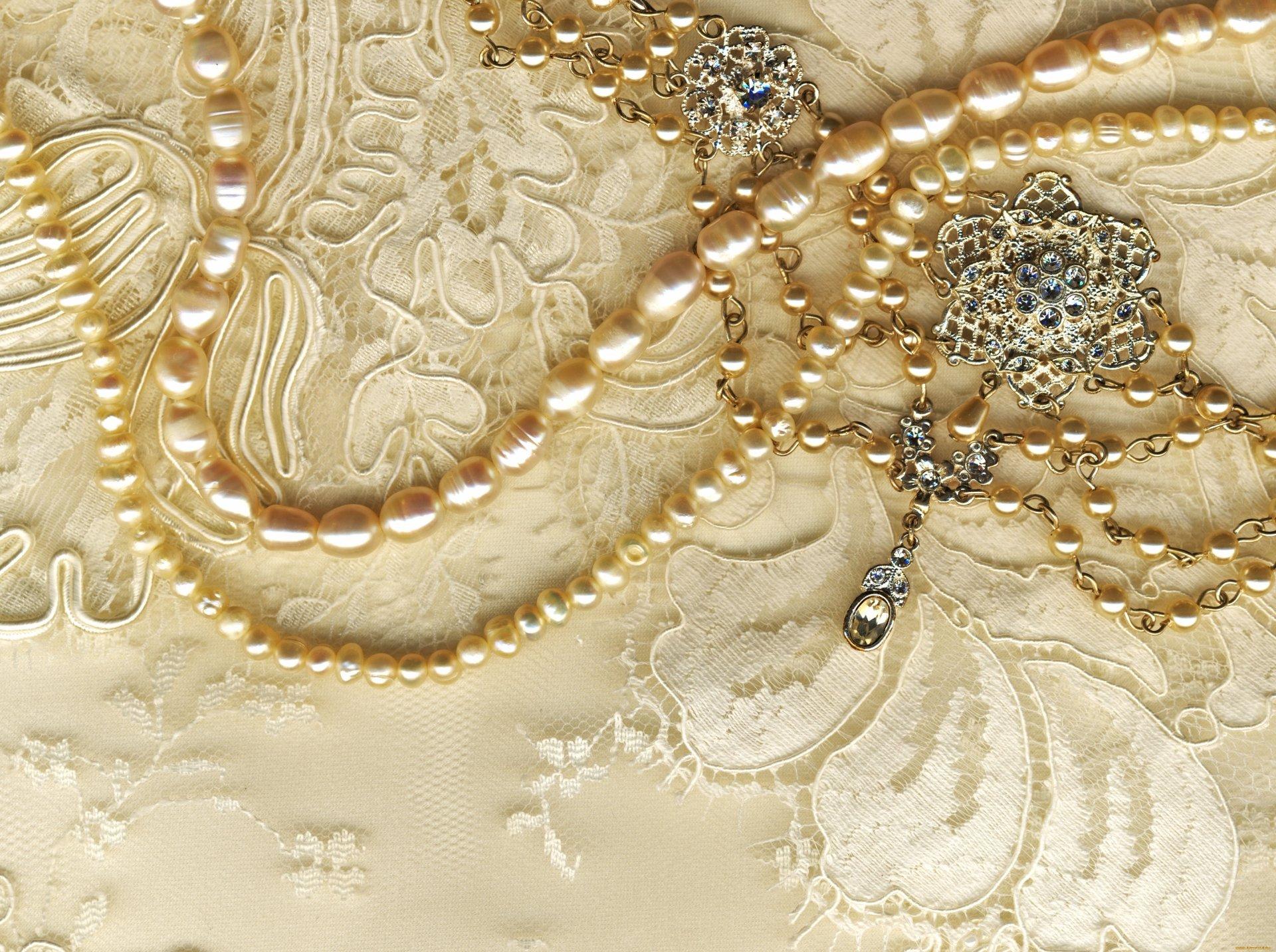 1920x1432 4K Ultra HD Jewelry Wallpaper and Background Image