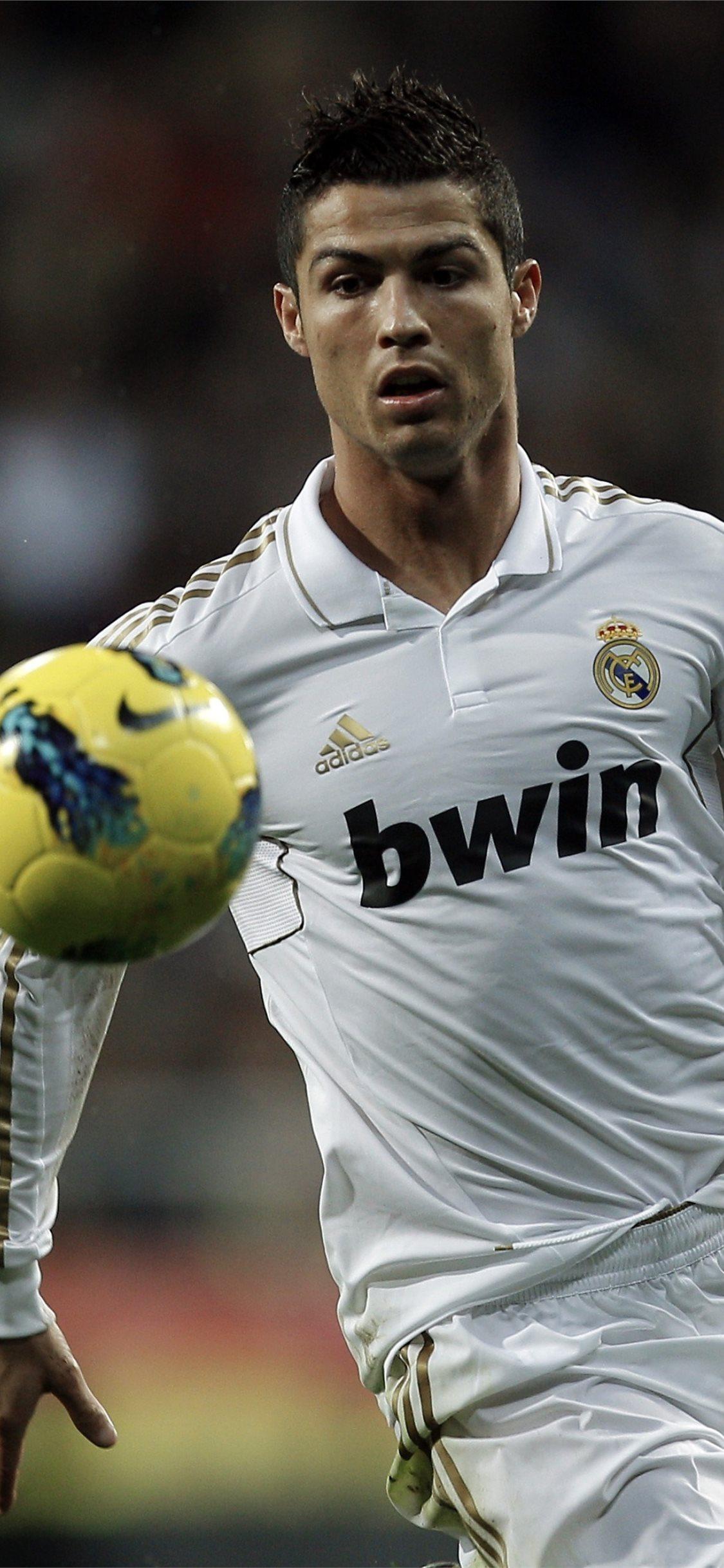 1125x2436 Cristiano Ronaldo Cr7 Football Real Madrid iPhone 11 Wallpaper Free Download
