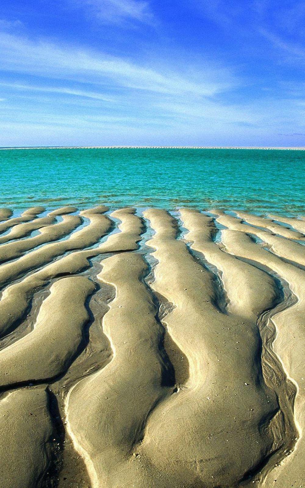 1000x1600 Sand Dunes Turquoise Sea Android Wallpaper free download