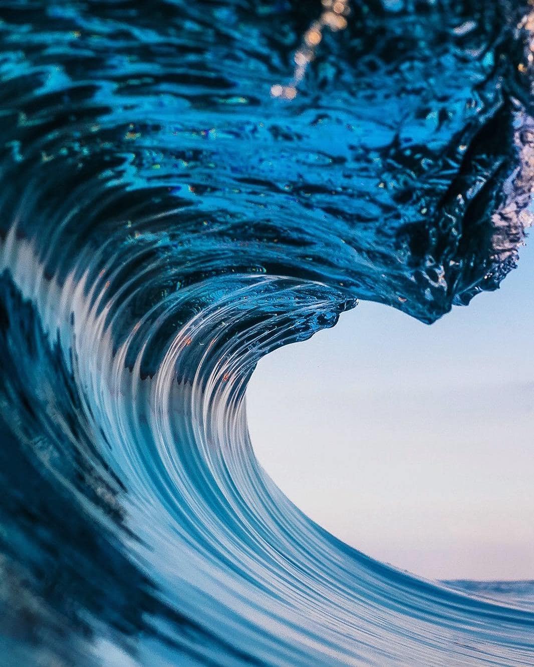1066x1332 Blue Water Waves