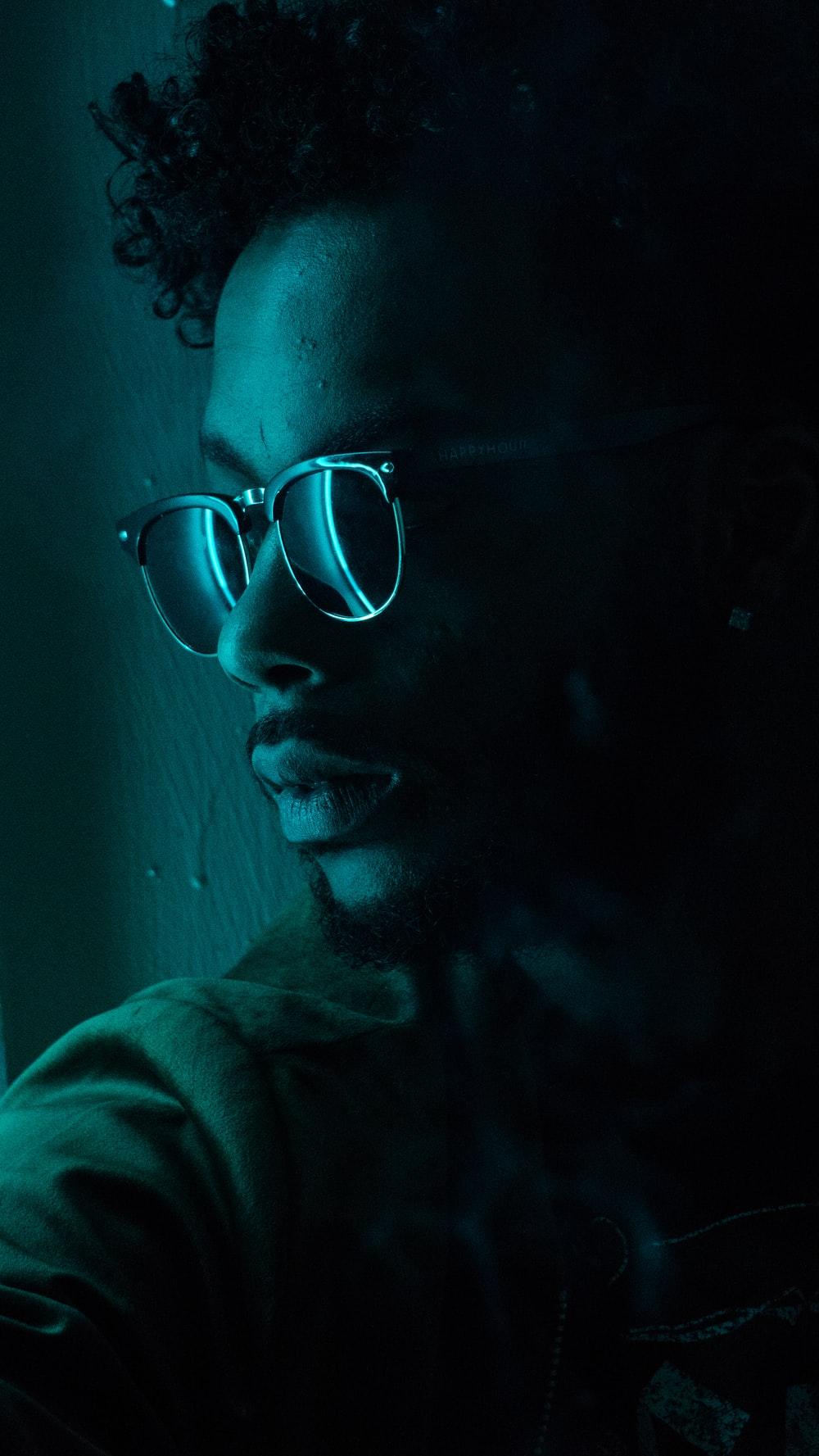 1000x1777 Neon Portrait Picture [HD]. Download Free Image