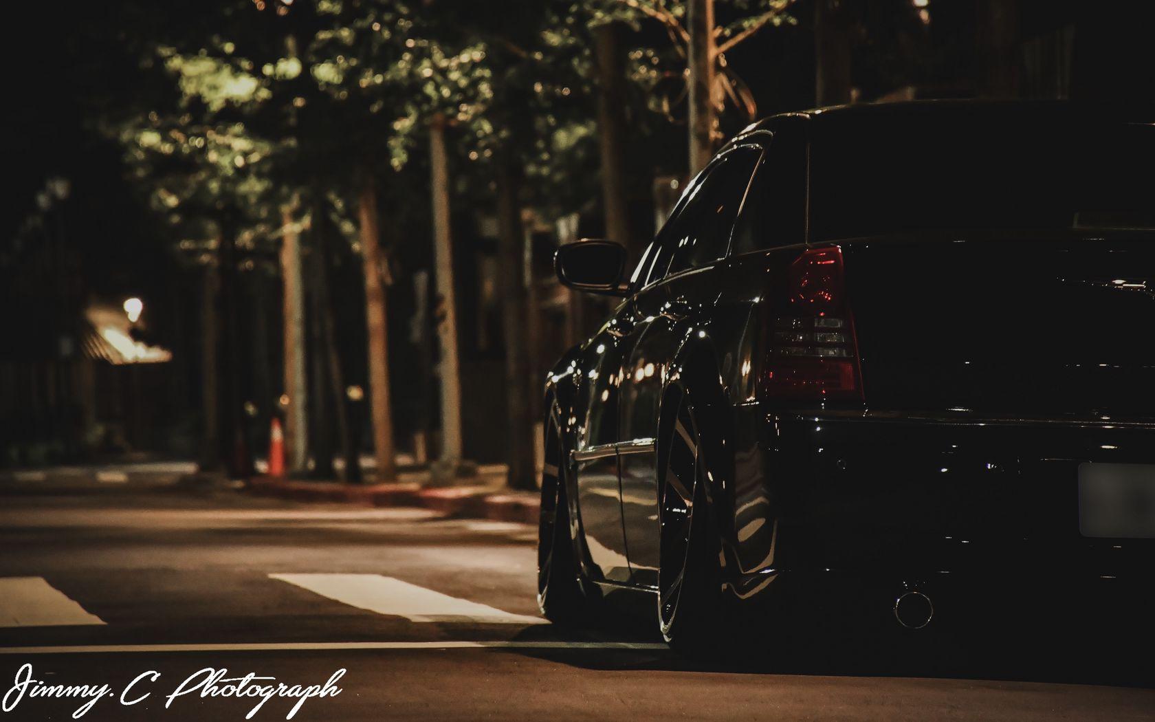 1680x1050 Download wallpaper 1680x1050 chrysler 300c, car, black widescreen 16:10 HD background