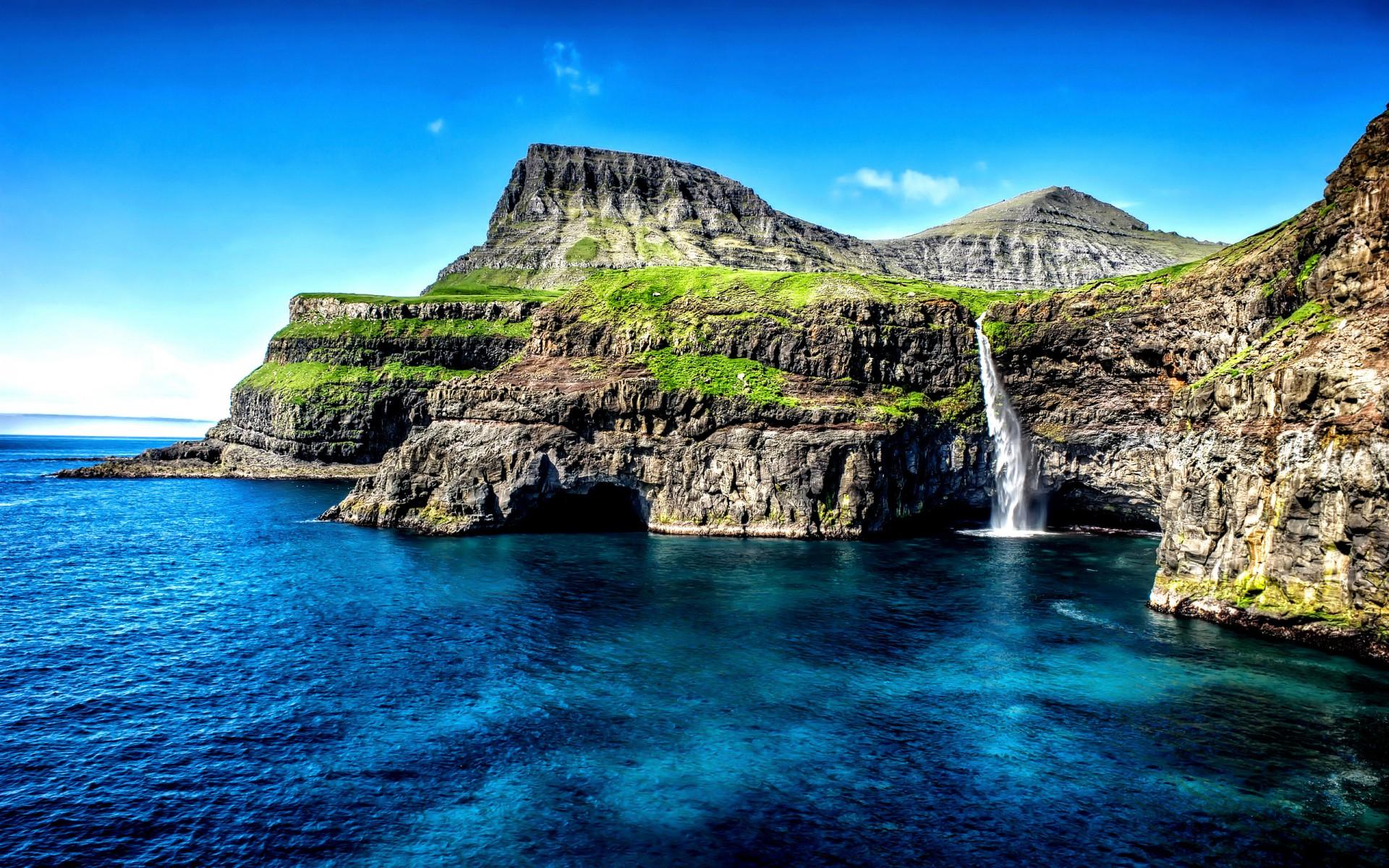 1920x1200 Hawaii Islands Waterfall Wallpaper
