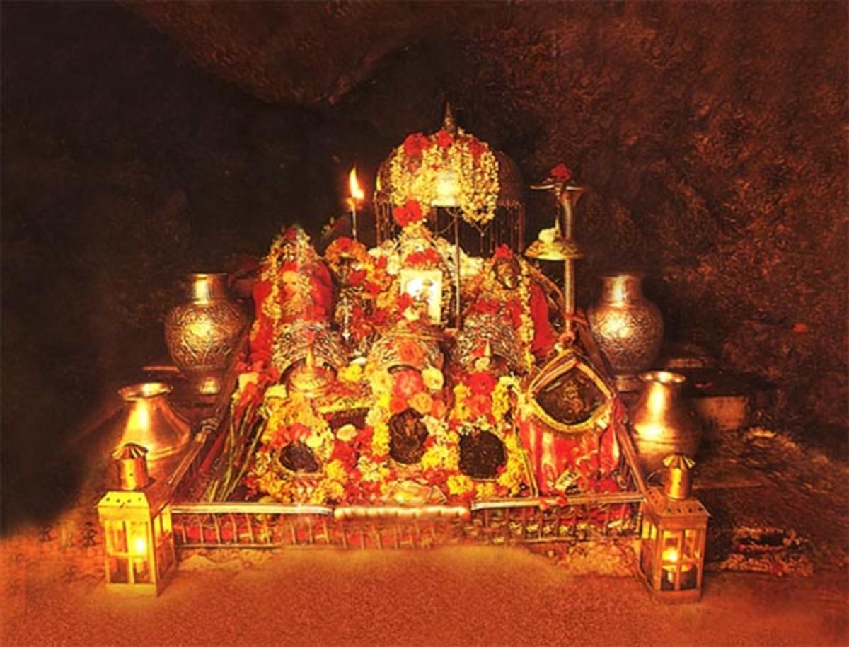 1200x914 Jai Maa Vaishno Devi Vaishno Devi Darshan Navratris Beej Mantra