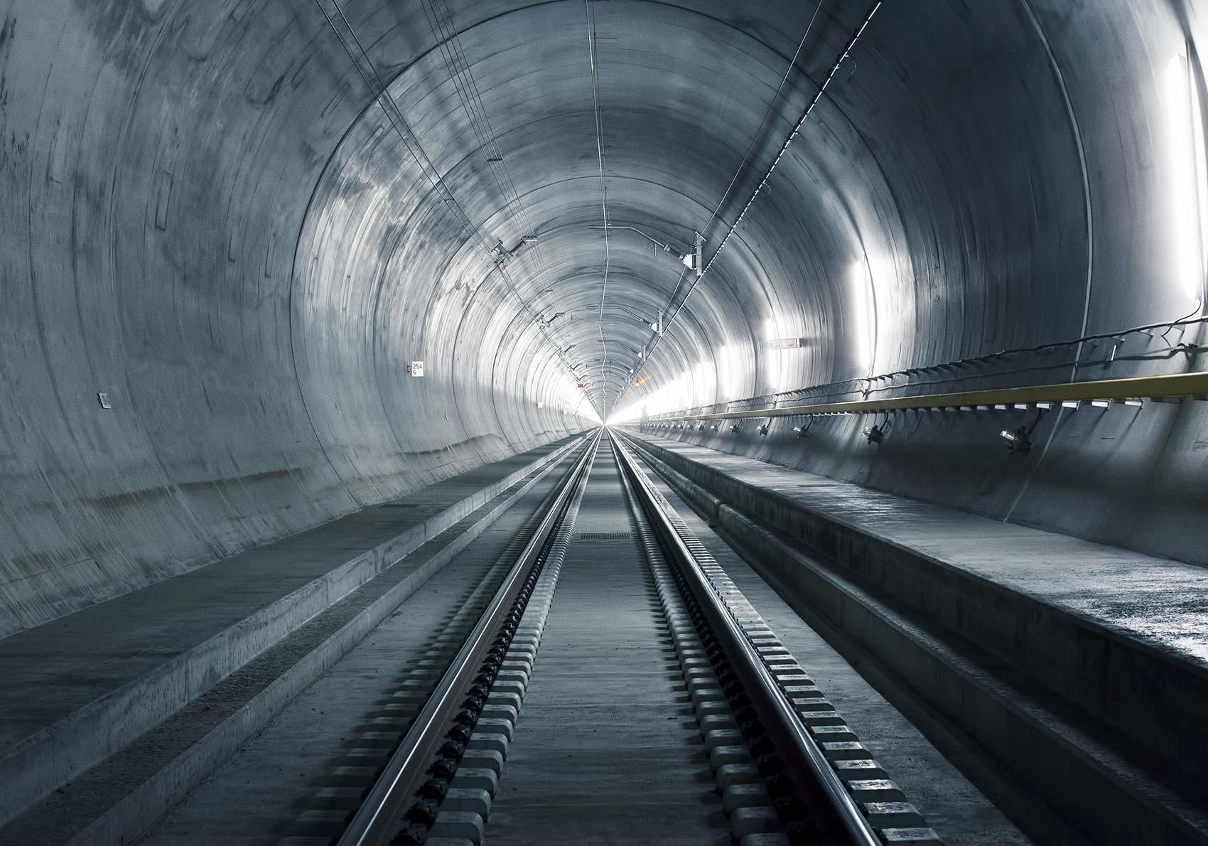 Tunnel connection. Железнодорожный тоннель Евротоннель. Gotthard Base tunnel. Тоннель Сэйкан. Паняряйский Железнодорожный тоннель.