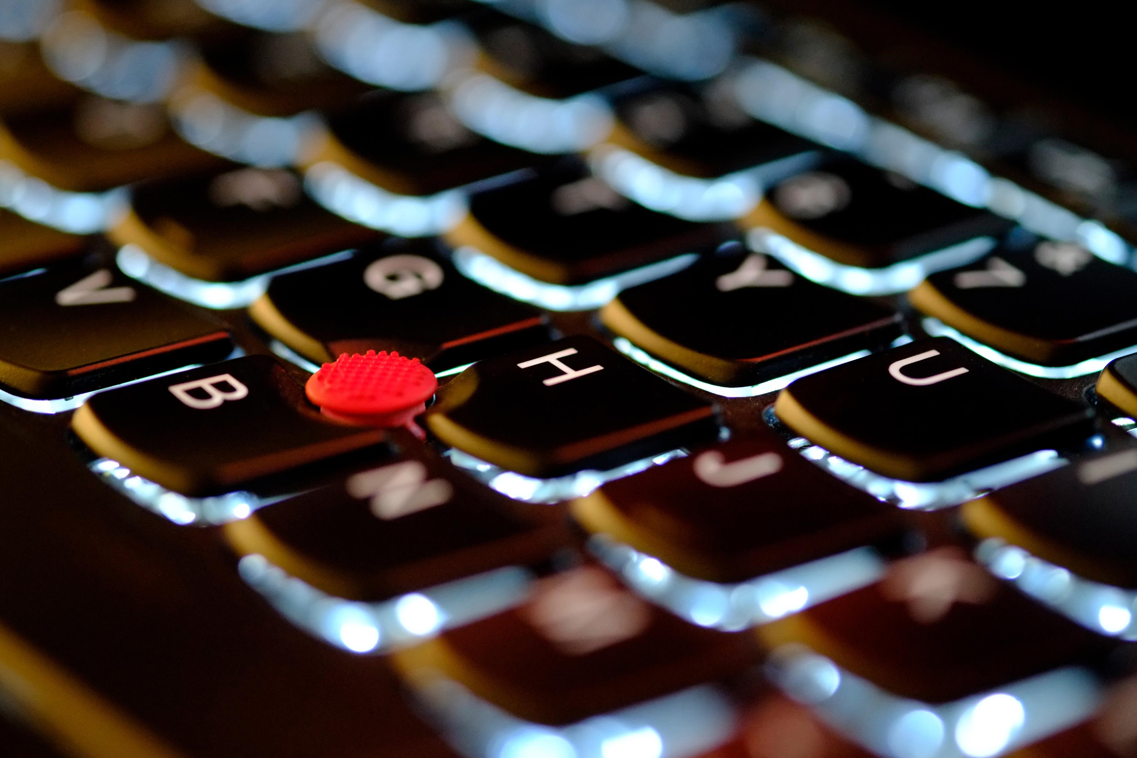 3840x2560 Wallpaper Lenovo Thinkpad UHD By Fujifilm X Pro1 + 60mm F2.4 Macro