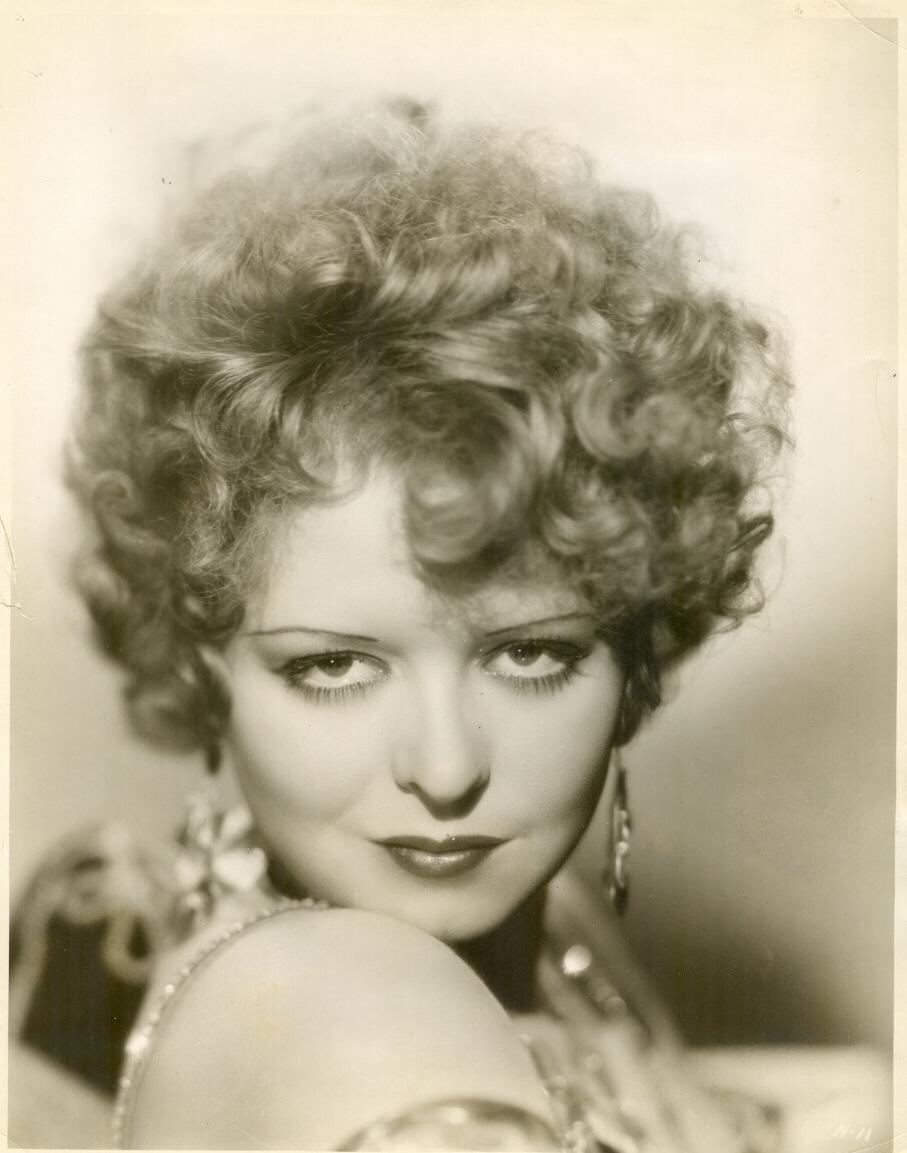 907x1153 Picture of Clara Bow Of Celebrities