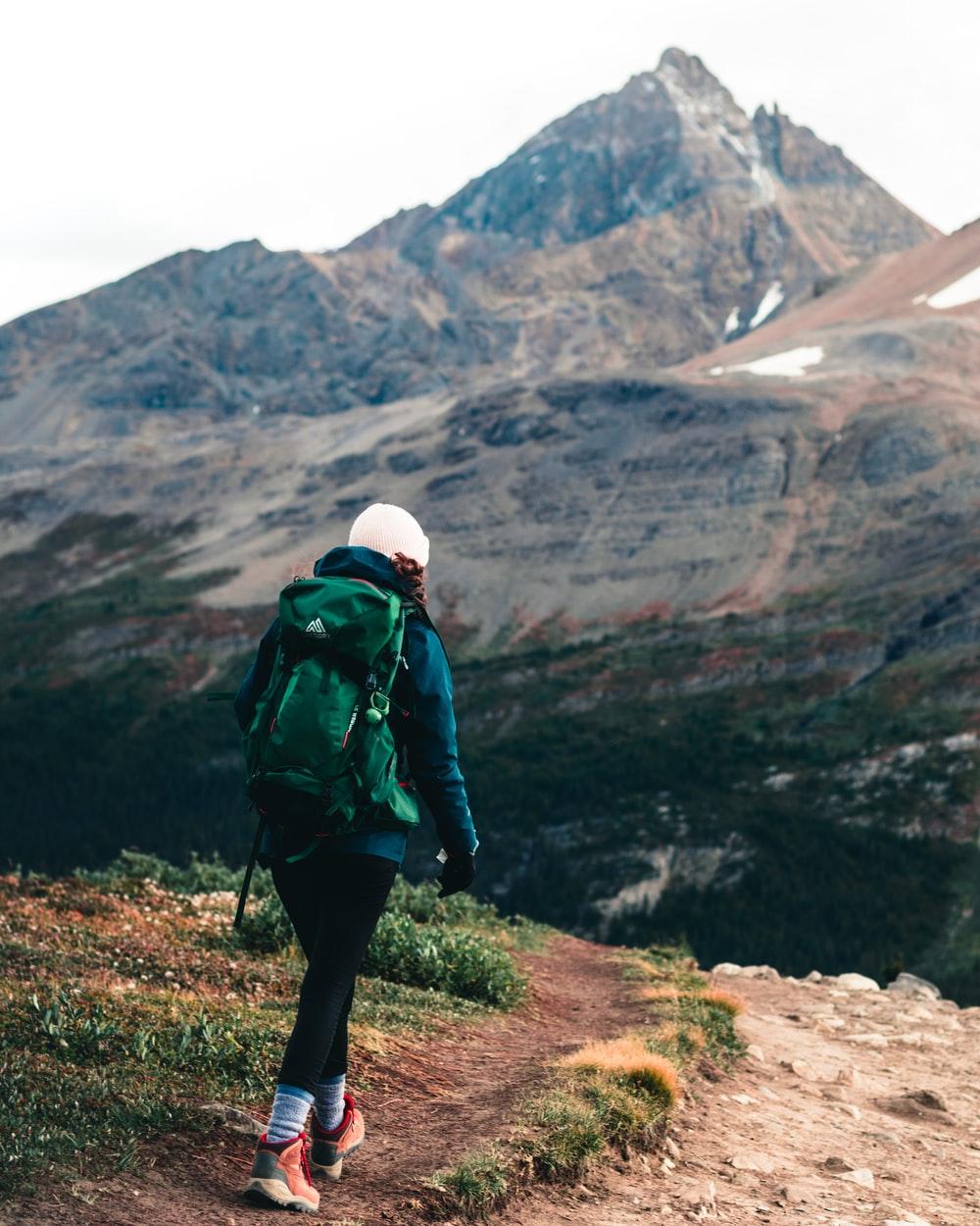 1000x1250 Girl Hiking Picture. Download Free Image