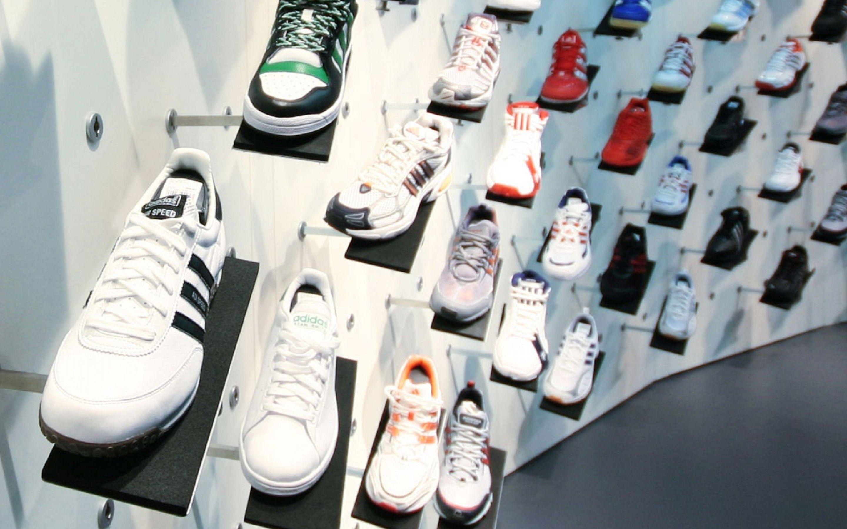 Сайт интернет магазина обуви кроссовок. Adidas Shoes 2023. Adidas Sneakers 2023. Кроссовки куча. Кроссовки много.
