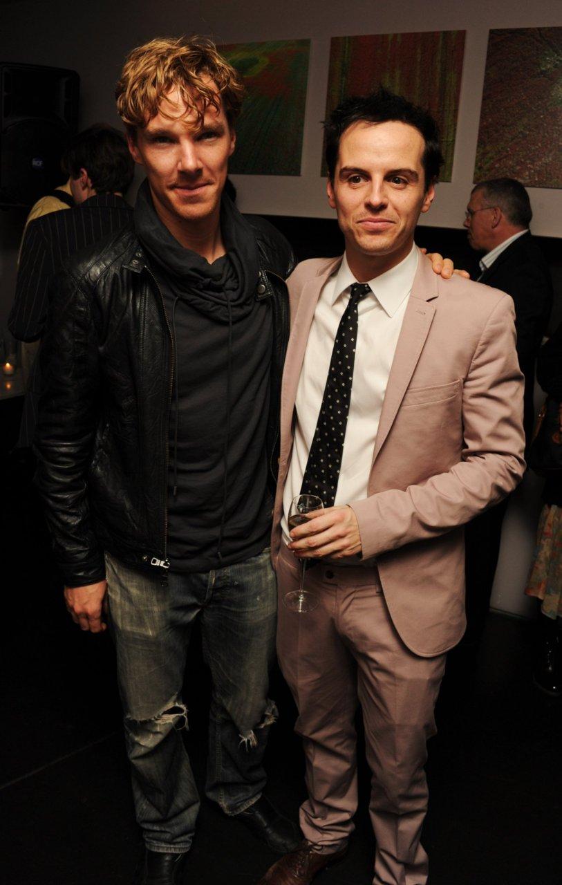 813x1280 Andrew Scott wallpaper