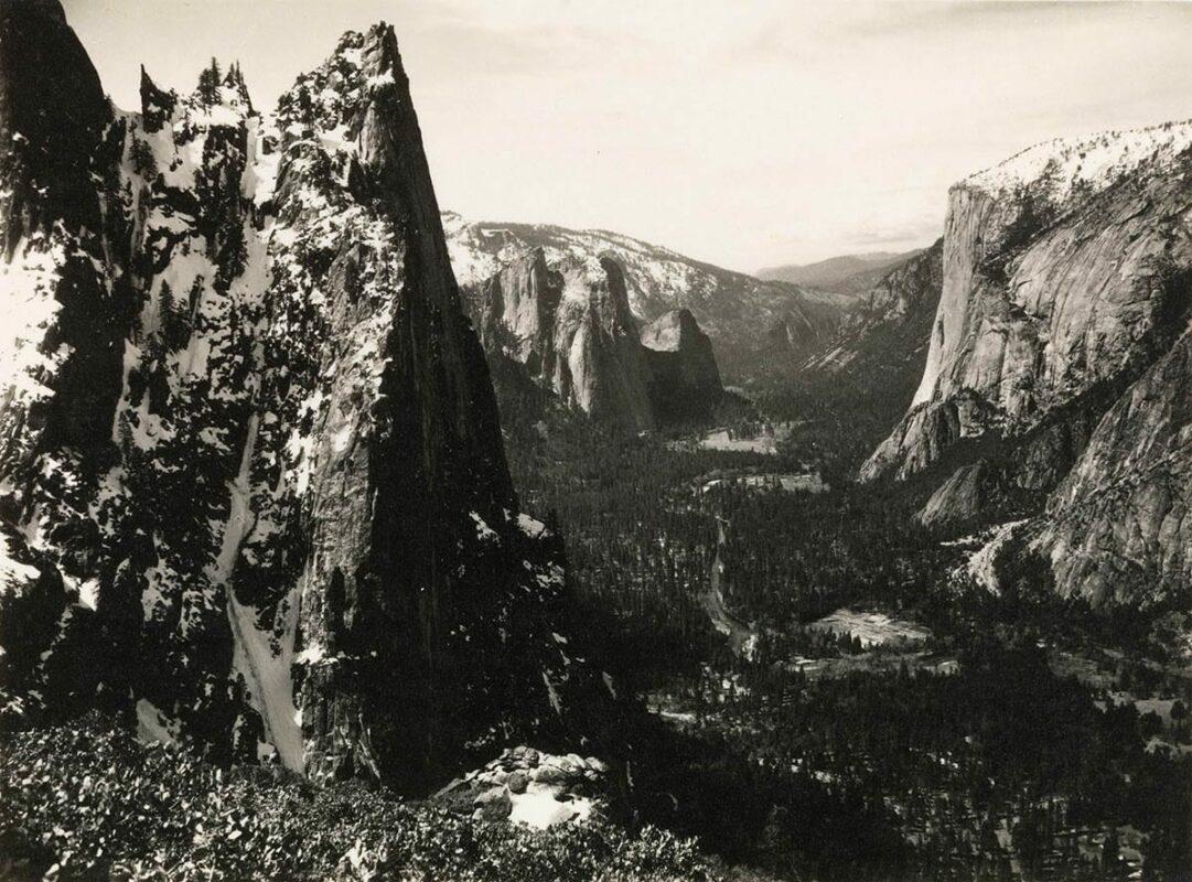 1081x800 Famous Photographs by Ansel Adams (& 6 Fun Facts)